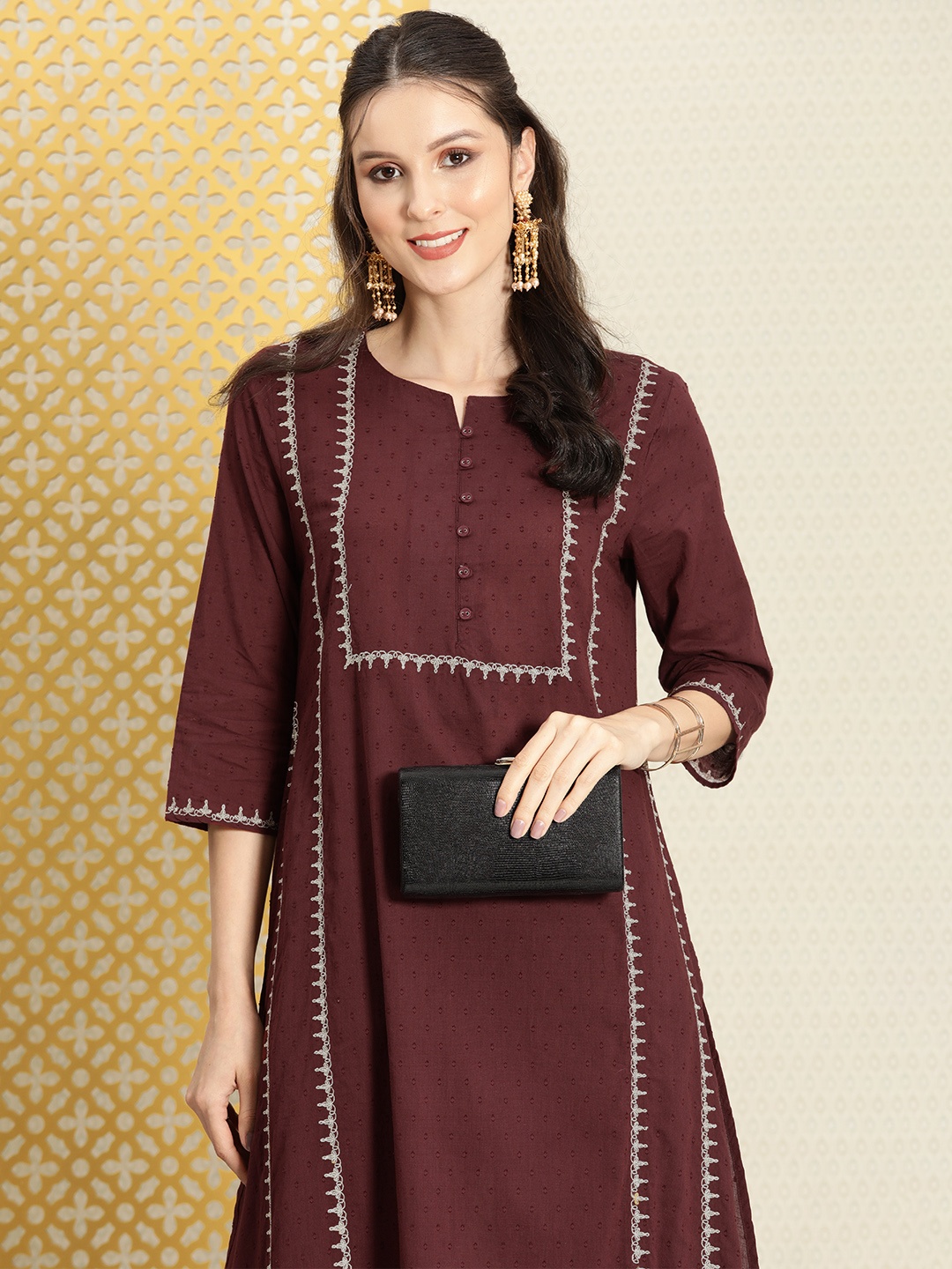 House of Pataudi Women Brown Jashn Embroidered Thread Work Pure Cotton Kurta with Trousers
House of Pataudi Women Brown Jashn Embroidered Thread Work Pure Cotton Kurta with Trousers