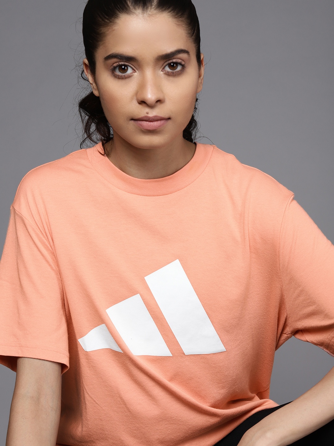 ADIDAS Women Peach-Coloured Printed Future Icon Drop-Shoulder Sleeves Outdoor Sustainable T-shirt
ADIDAS Women Peach-Coloured Printed Future Icon Drop-Shoulder Sleeves Outdoor Sustainable T-shirt