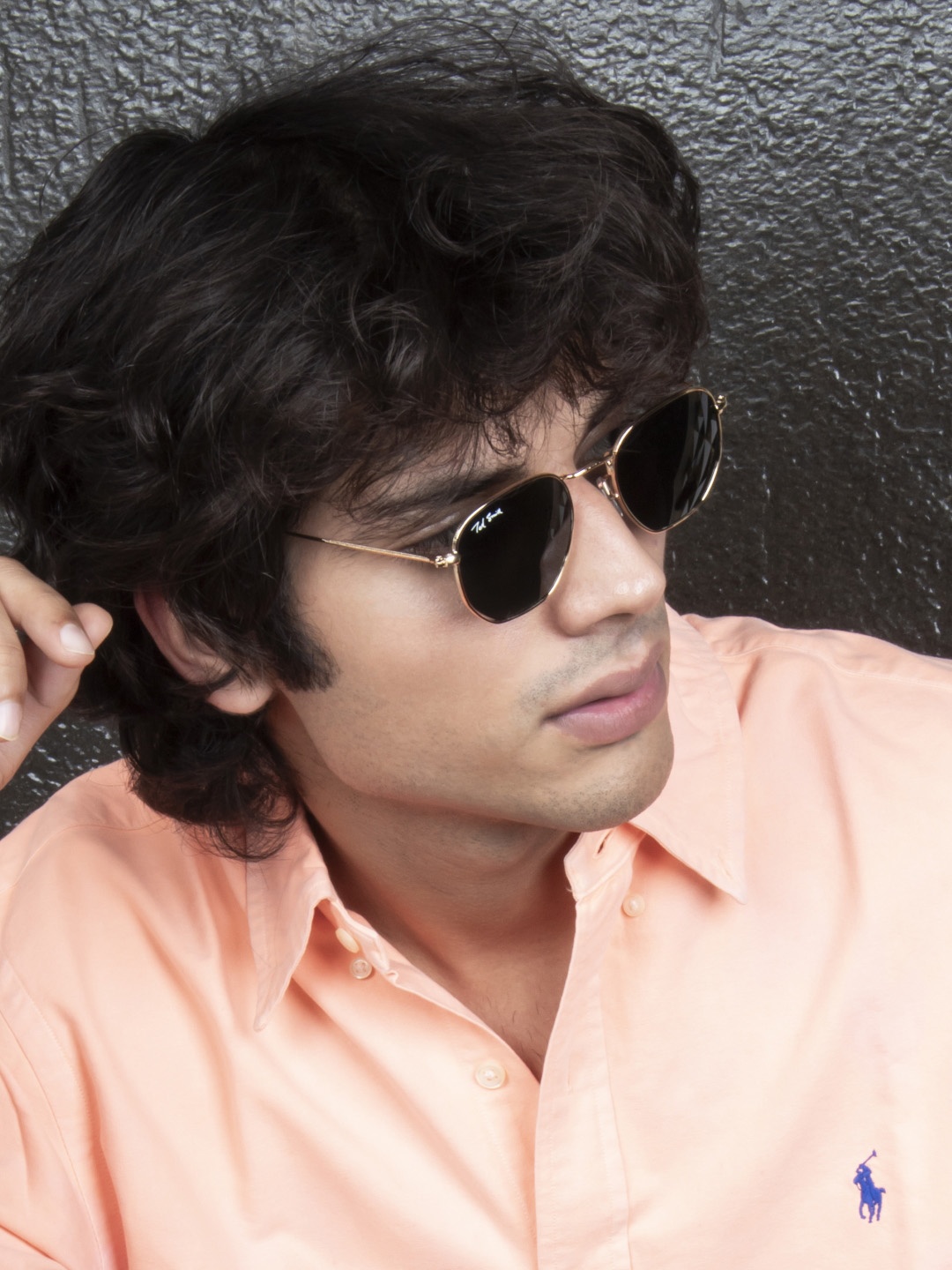 Ted Smith Unisex Grey Lens & Gold-Toned Square Sunglasses with UV Protected Lens HEXON_C5
Ted Smith Unisex Grey Lens & Gold-Toned Square Sunglasses with UV Protected Lens HEXON_C5