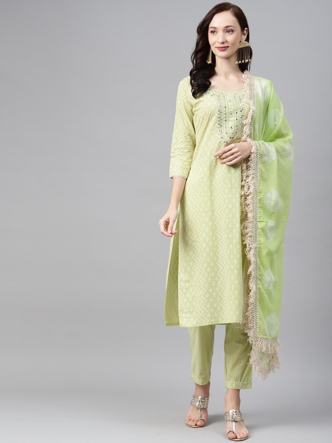 Anubhutee Women Green Ethnic Motifs Printed Mirror Work Pure Cotton Kurta with Trousers & With Dupatta
Anubhutee Women Green Ethnic Motifs Printed Mirror Work Pure Cotton Kurta with Trousers & With Dupatta