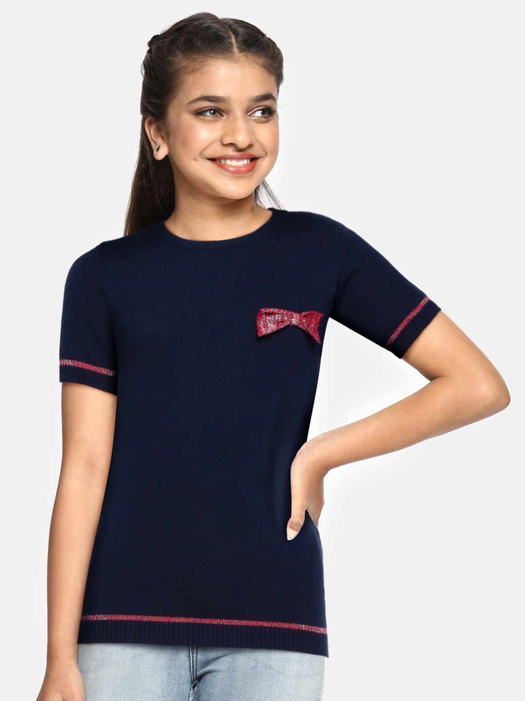 United Colors of Benetton Girls Navy Blue & Pink Solid Pullover with Bow Applique Detail
United Colors of Benetton Girls Navy Blue & Pink Solid Pullover with Bow Applique Detail