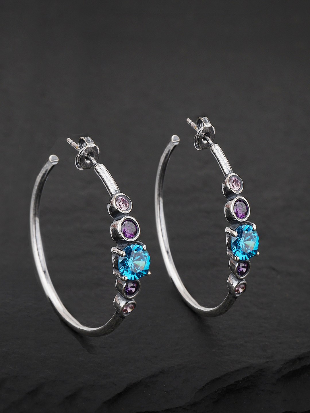 Carlton London Blue & Silver-Toned Rhodium-Plated Stone-Studded Half Hoop Earrings
Carlton London Blue & Silver-Toned Rhodium-Plated Stone-Studded Half Hoop Earrings