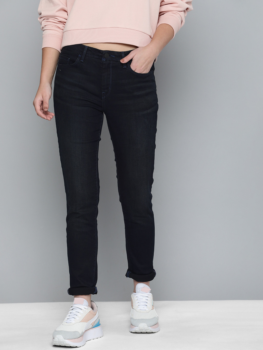 Levis Women Midnight Blue Solid Mid-Rise 711 Skinny Fit Clean Look Jeans, Navy blue 
Levis Women Midnight Blue Solid Mid-Rise 711 Skinny Fit Clean Look Jeans, Navy blue
