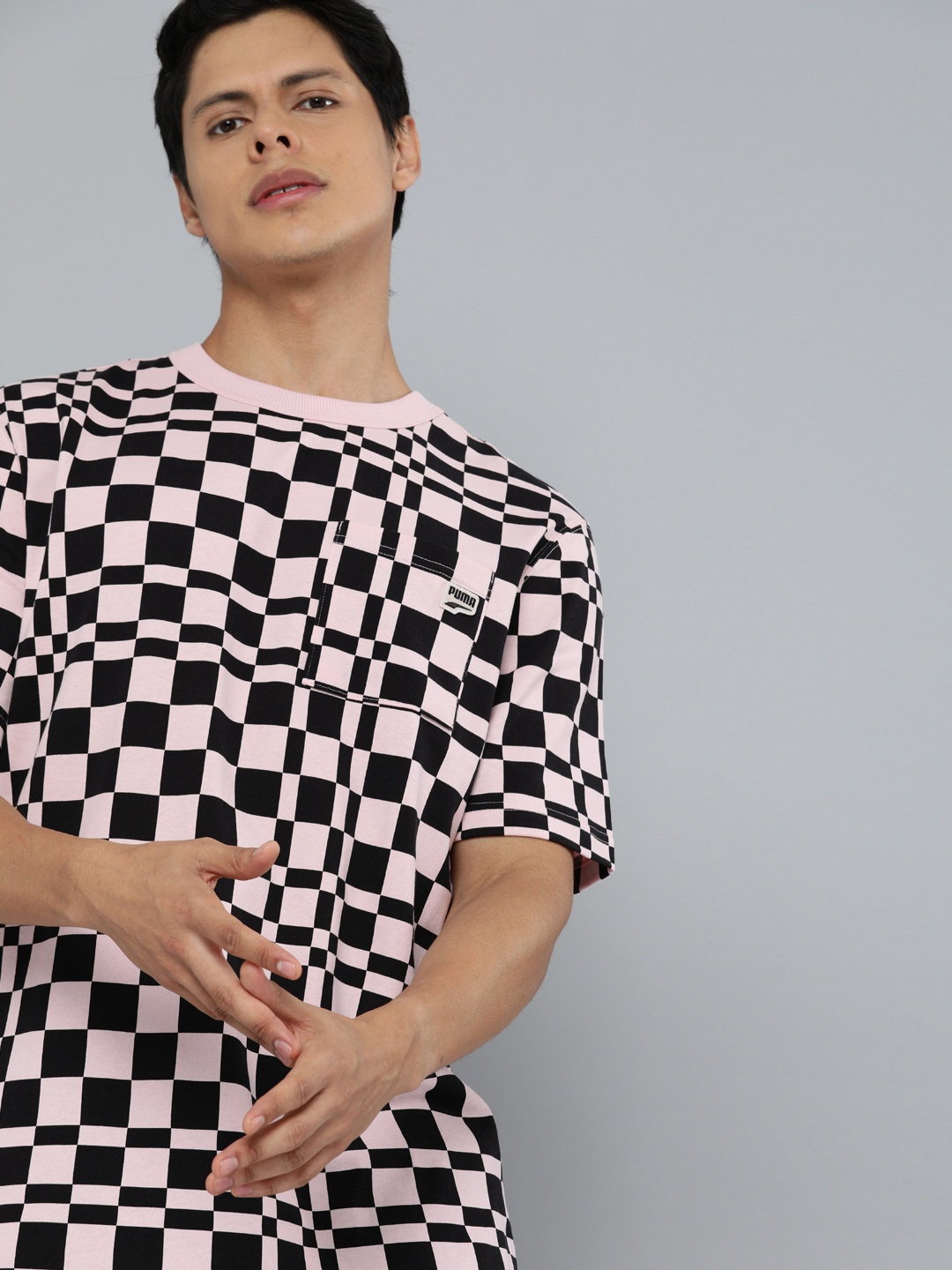 Puma Men Black Peach-Coloured Downtown Check Loose Pure Cotton Sustainable Pure Cotton Sustainable T-shirt
Puma Men Black Peach-Coloured Downtown Check Loose Pure Cotton Sustainable Pure Cotton Sustainable T-shirt
