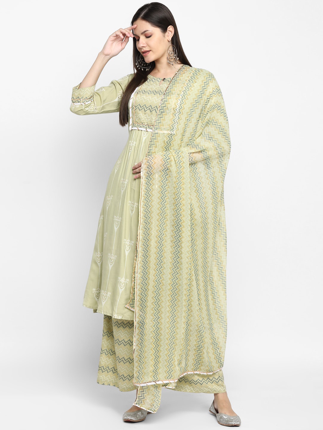 VAABA Women Pistachio Green & White Foil Printed Kurta with Palazzos & Dupatta, Grey
VAABA Women Pistachio Green & White Foil Printed Kurta with Palazzos & Dupatta, Grey