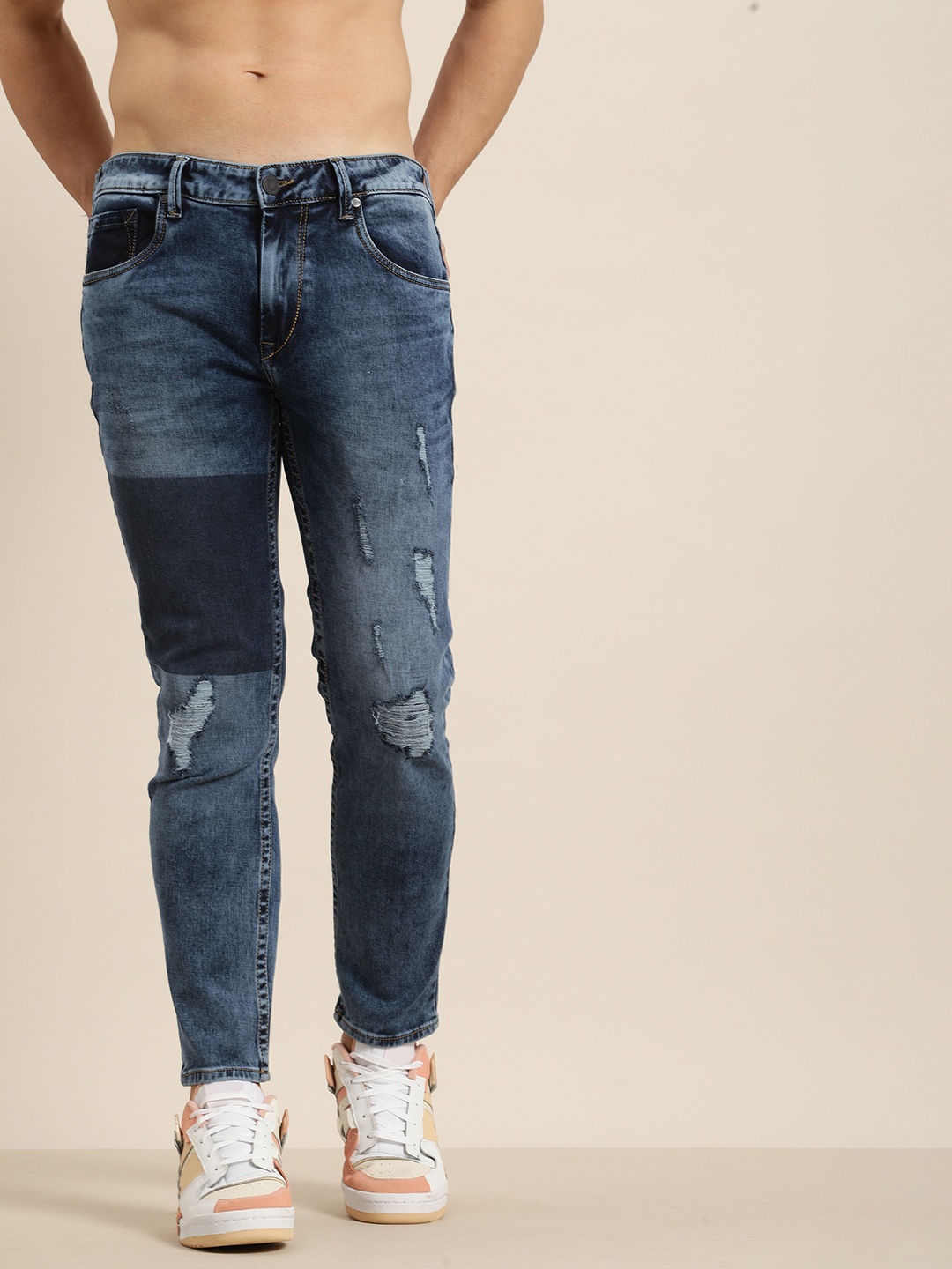 Moda Rapido Men Blue Slim Fit Highly Distressed Heavy Fade Colourblocked Stretchable Jeans
Moda Rapido Men Blue Slim Fit Highly Distressed Heavy Fade Colourblocked Stretchable Jeans