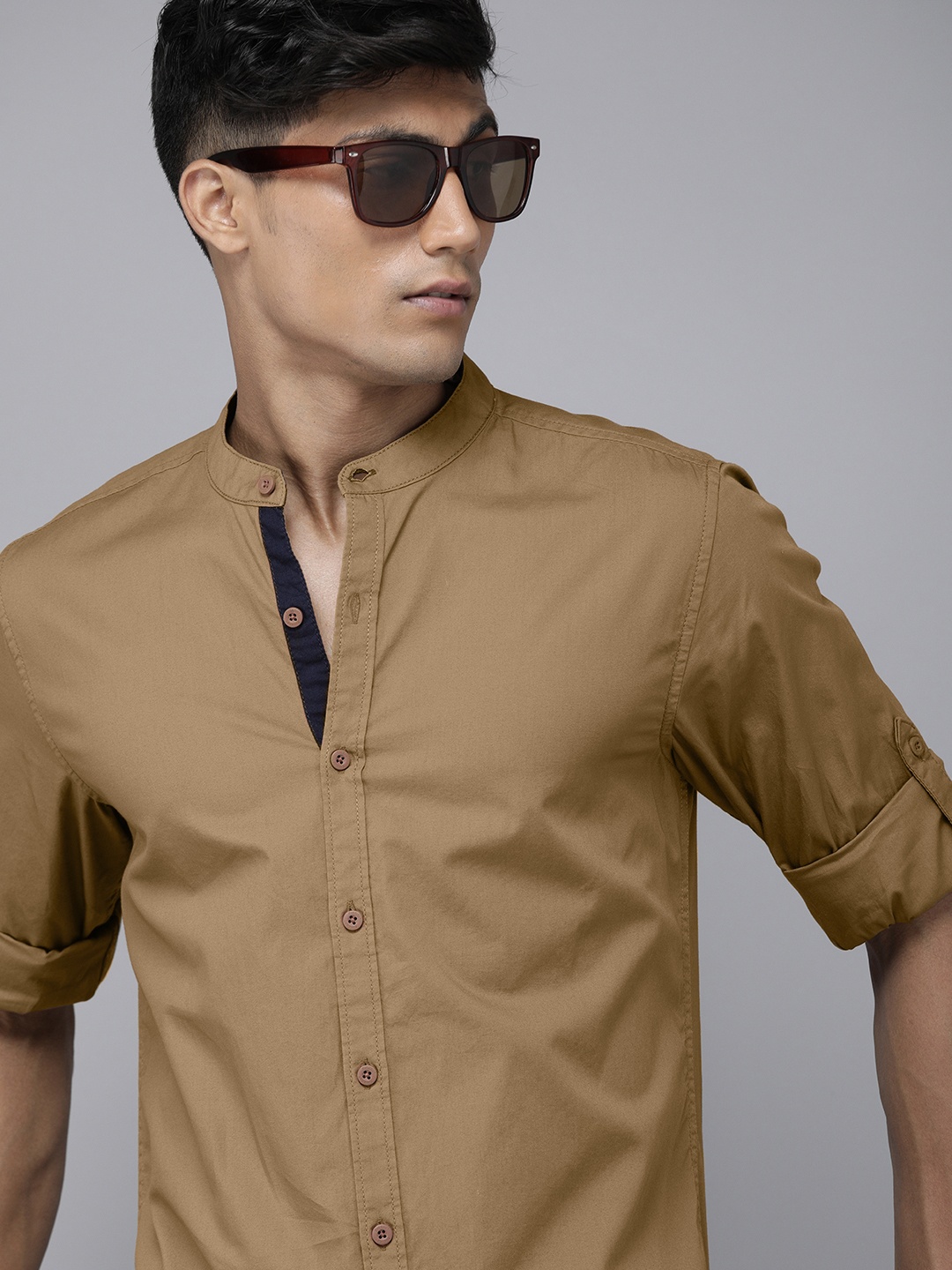Roadster Men Khaki Solid Casual Shirt