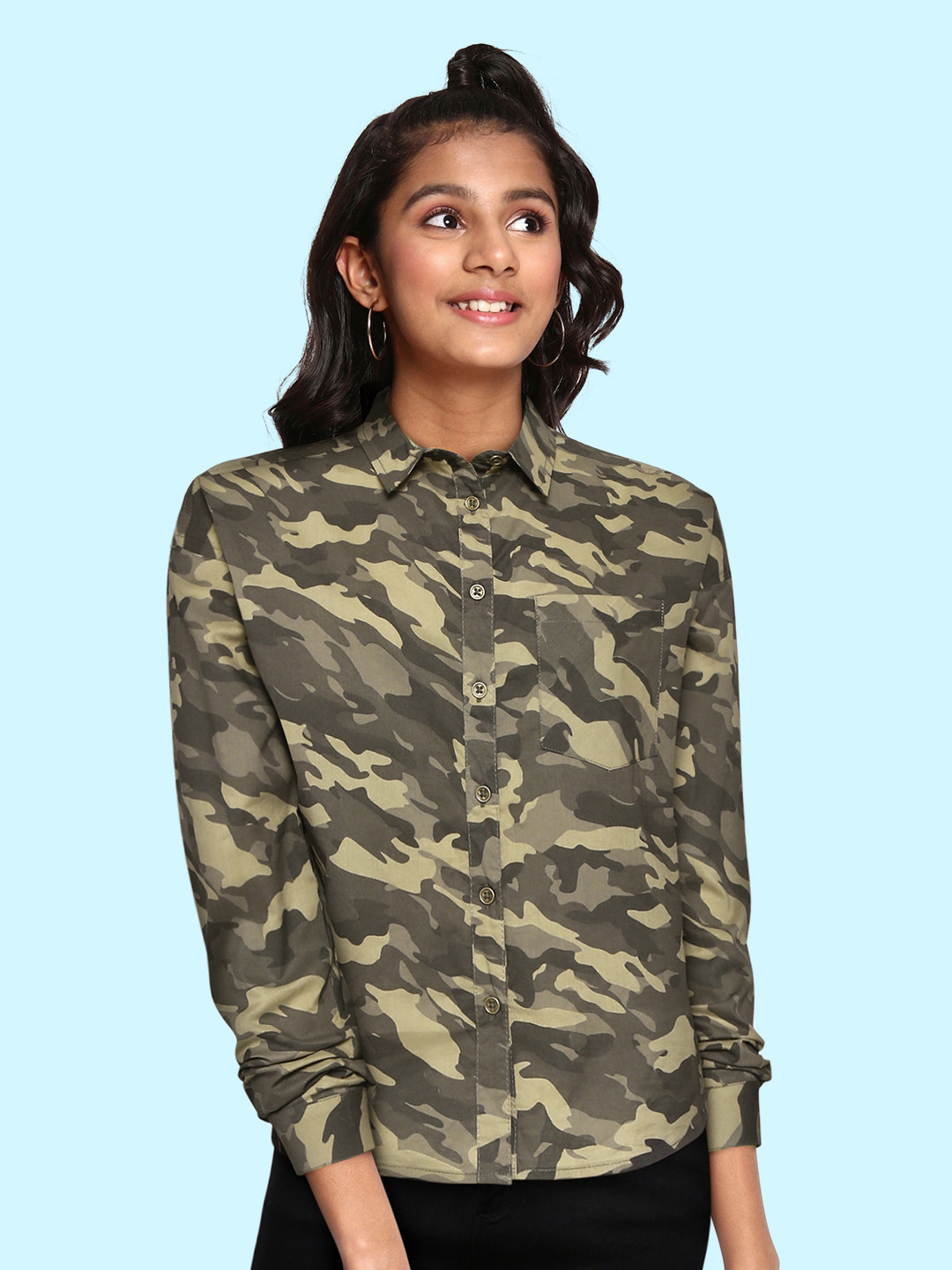 UTH by Roadster Girls Olive Green & Charcoal Grey Cotton Camouflage Print Casual Shirt
UTH by Roadster Girls Olive Green & Charcoal Grey Cotton Camouflage Print Casual Shirt