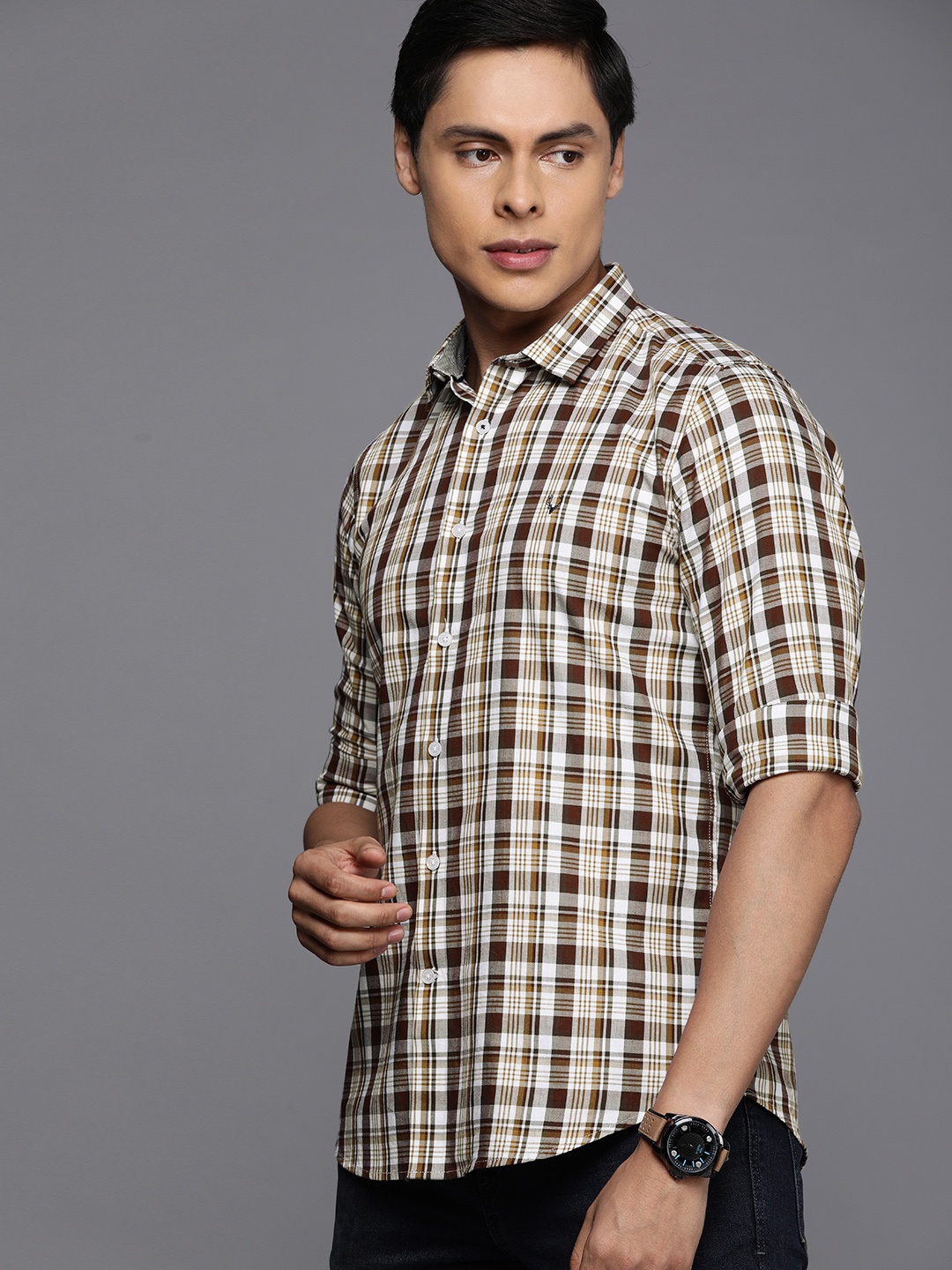 Allen Solly Sport Men Coffee Brown & Olive Green Ultra Slim Fit Checked Casual Shirt
Allen Solly Sport Men Coffee Brown & Olive Green Ultra Slim Fit Checked Casual Shirt