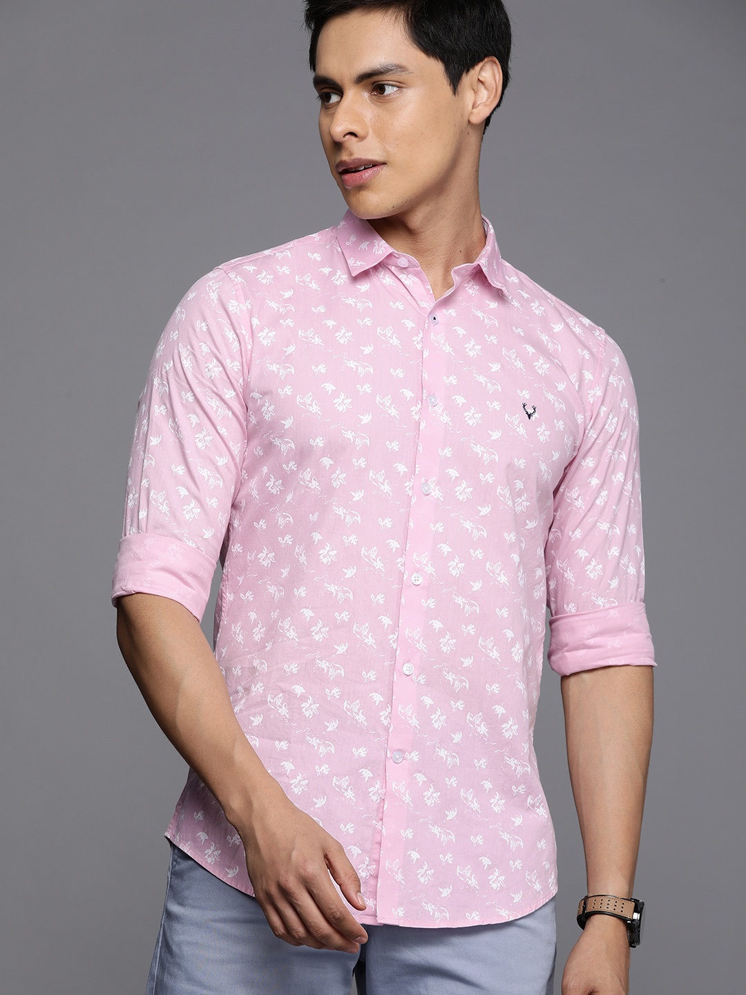 Allen Solly Sport Men Pink & White Ultra Slim Fit Floral Printed Opaque Casual Shirt
Allen Solly Sport Men Pink & White Ultra Slim Fit Floral Printed Opaque Casual Shirt