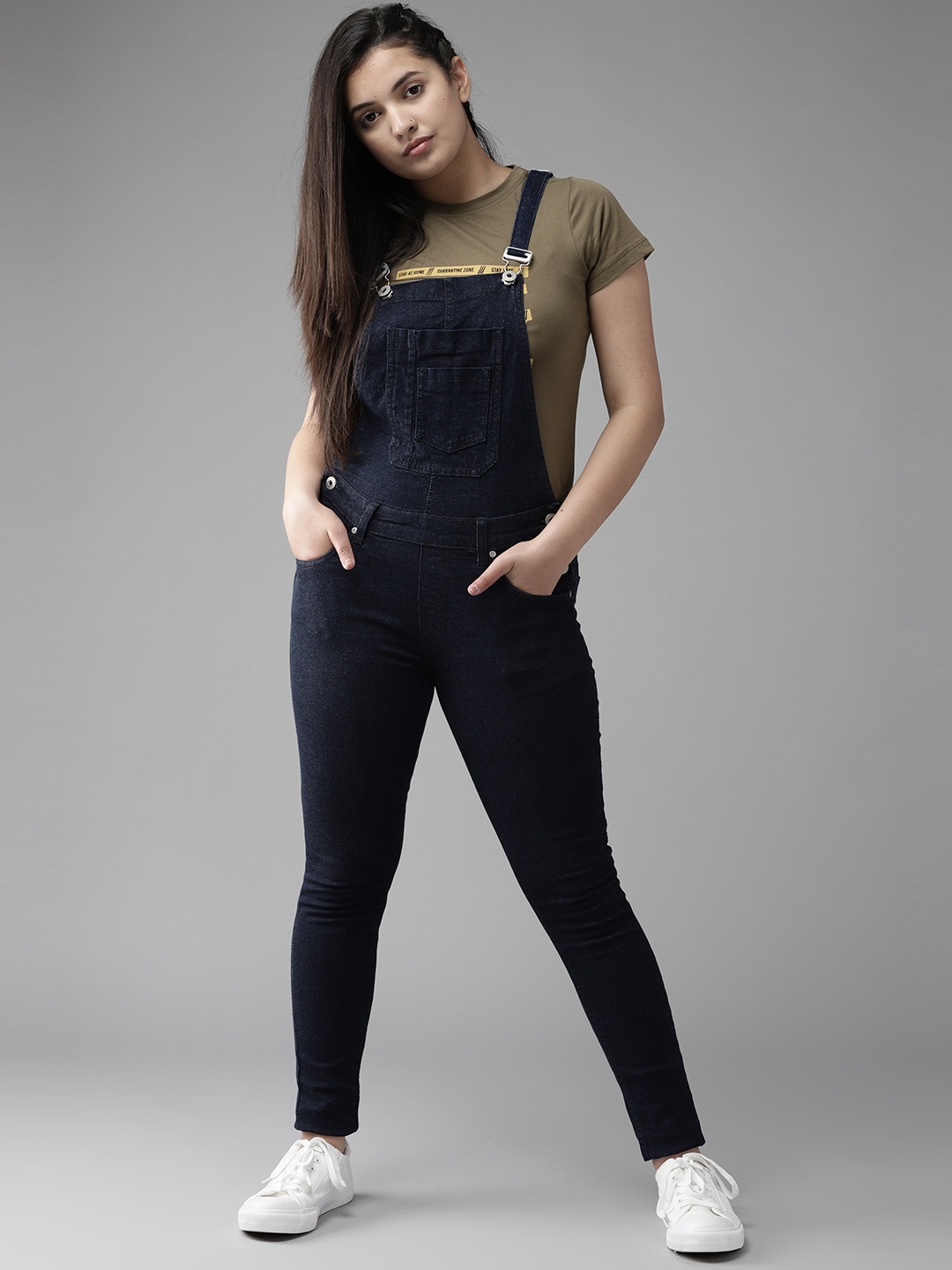 UTH by Roadster Girls Navy Blue Solid Stretchable Denim Dungarees with Oversized Pockets
UTH by Roadster Girls Navy Blue Solid Stretchable Denim Dungarees with Oversized Pockets