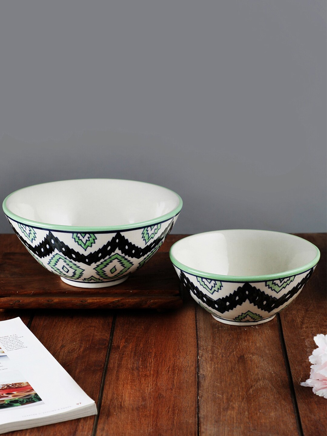VarEesha White & Green 2 Pieces Handcrafted & Hand Painted Printed Ceramic Glossy Bowls
VarEesha White & Green 2 Pieces Handcrafted & Hand Painted Printed Ceramic Glossy Bowls