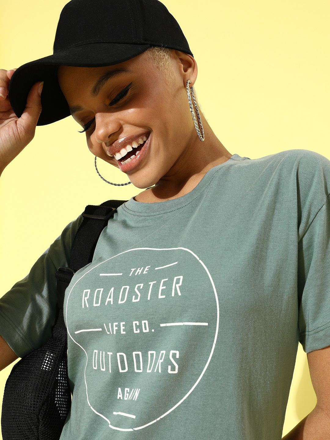 Roadster Women Arctic Blue Solid Pure Cotton T-shirt With White Coloured Typographic front, Turquoise blue
Roadster Women Arctic Blue Solid Pure Cotton T-shirt With White Coloured Typographic front, Turquoise blue