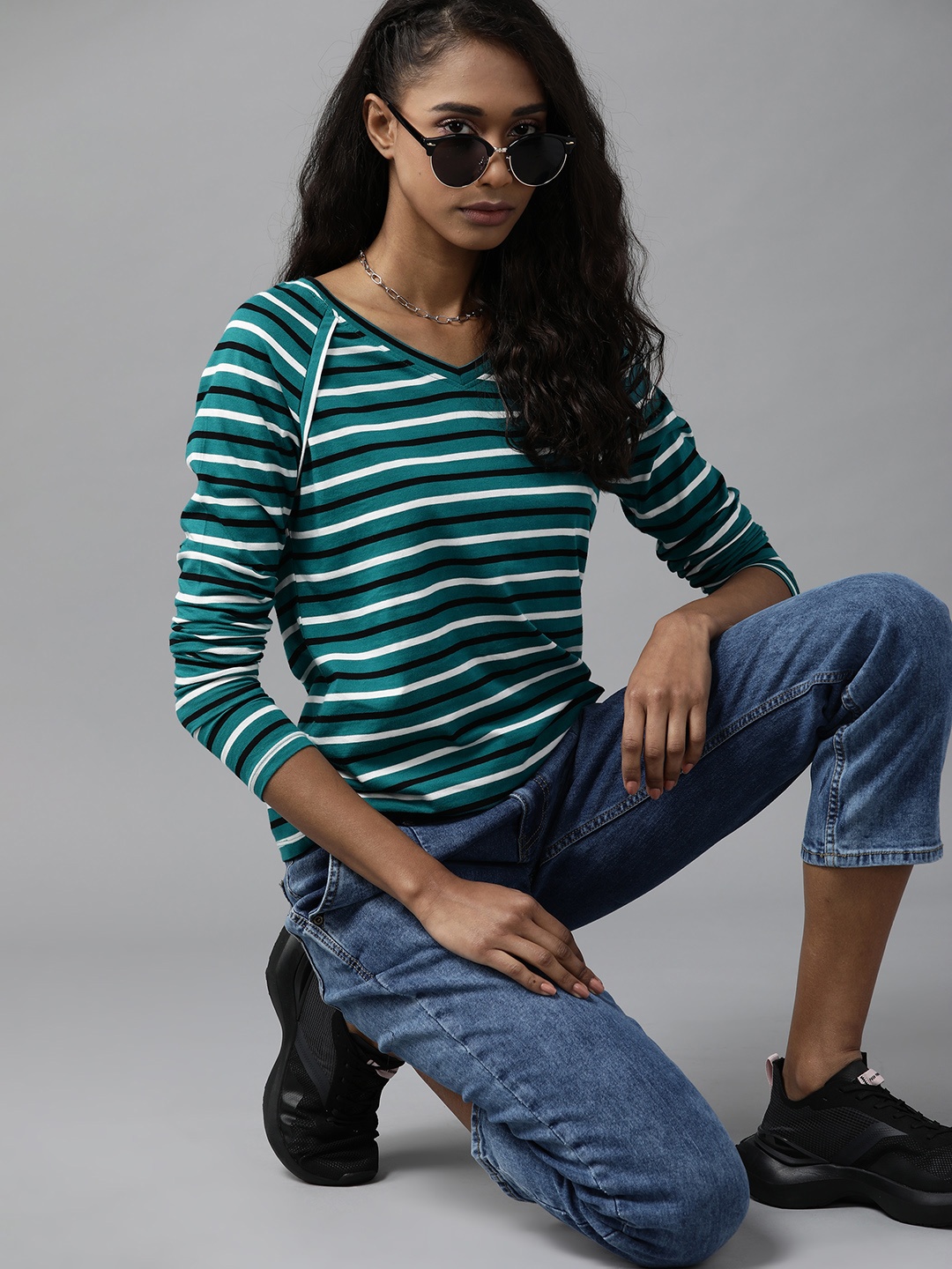 Roadster Women Green & Black Striped V-Neck Pure Cotton T-shirt