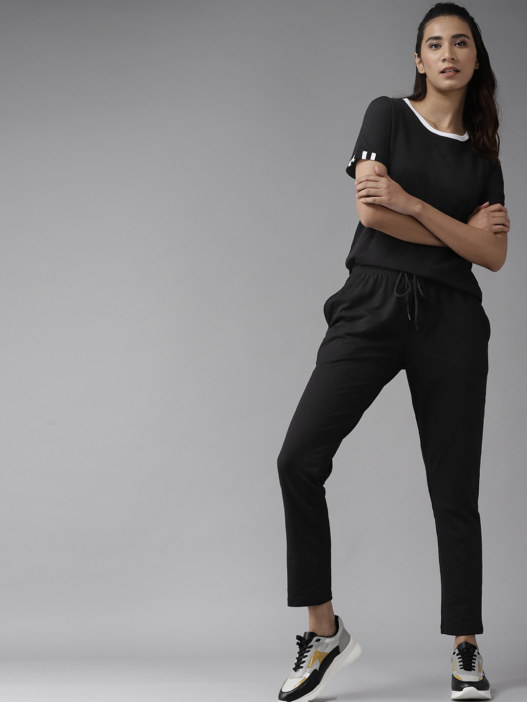 Roadster Women Black Solid Co-Ord Set
Roadster Women Black Solid Co-Ord Set