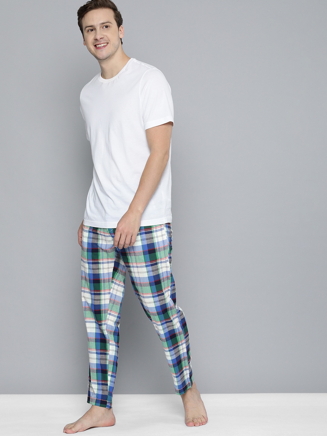Mast & Harbour Men Multicoloured Checked Straight Fit Pure Cotton Lounge Pants, Multi
Mast & Harbour Men Multicoloured Checked Straight Fit Pure Cotton Lounge Pants, Multi
