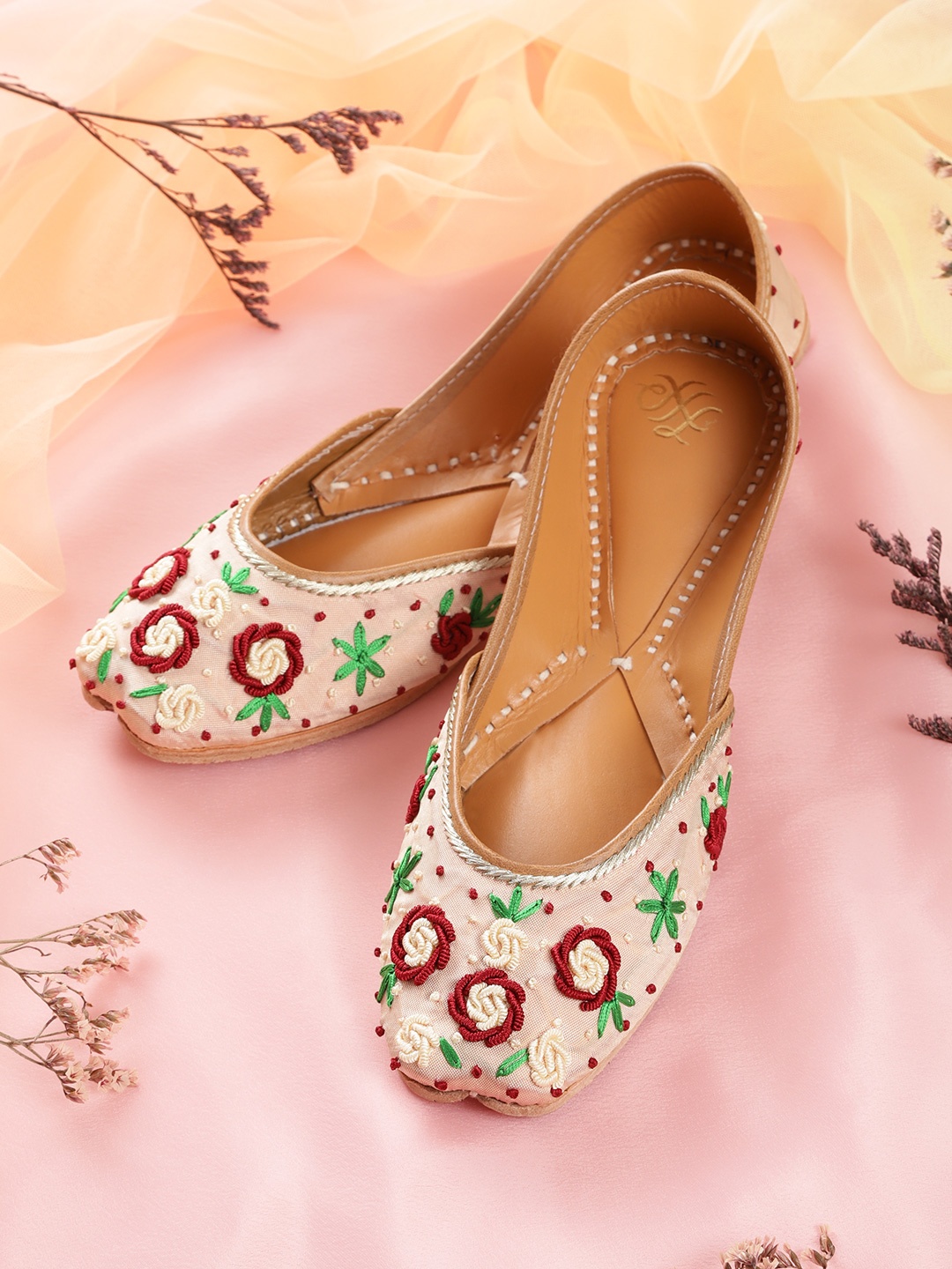 House of Pataudi Women Peach-Coloured & Maroon Handcrafted Embellished Leather Mojaris
House of Pataudi Women Peach-Coloured & Maroon Handcrafted Embellished Leather Mojaris