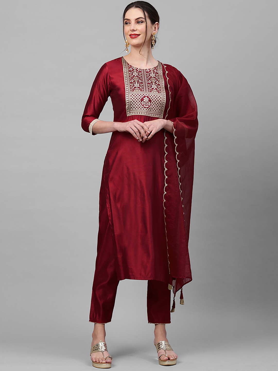 Indo Era Women Red Yoke Design Panelled Zardozi Liva Kurta with Trousers & With Dupatta
Indo Era Women Red Yoke Design Panelled Zardozi Liva Kurta with Trousers & With Dupatta
