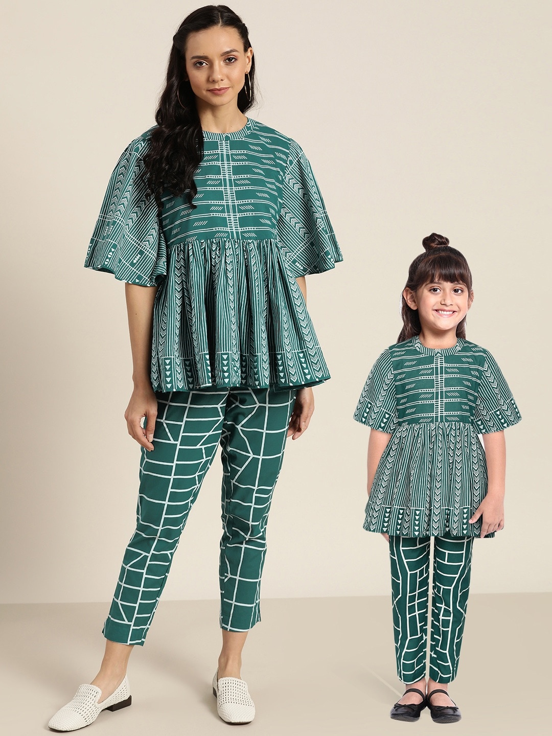 Sangria Girls Green & White Pure Cotton Geometric Print A-Line Kurta with Palazzos