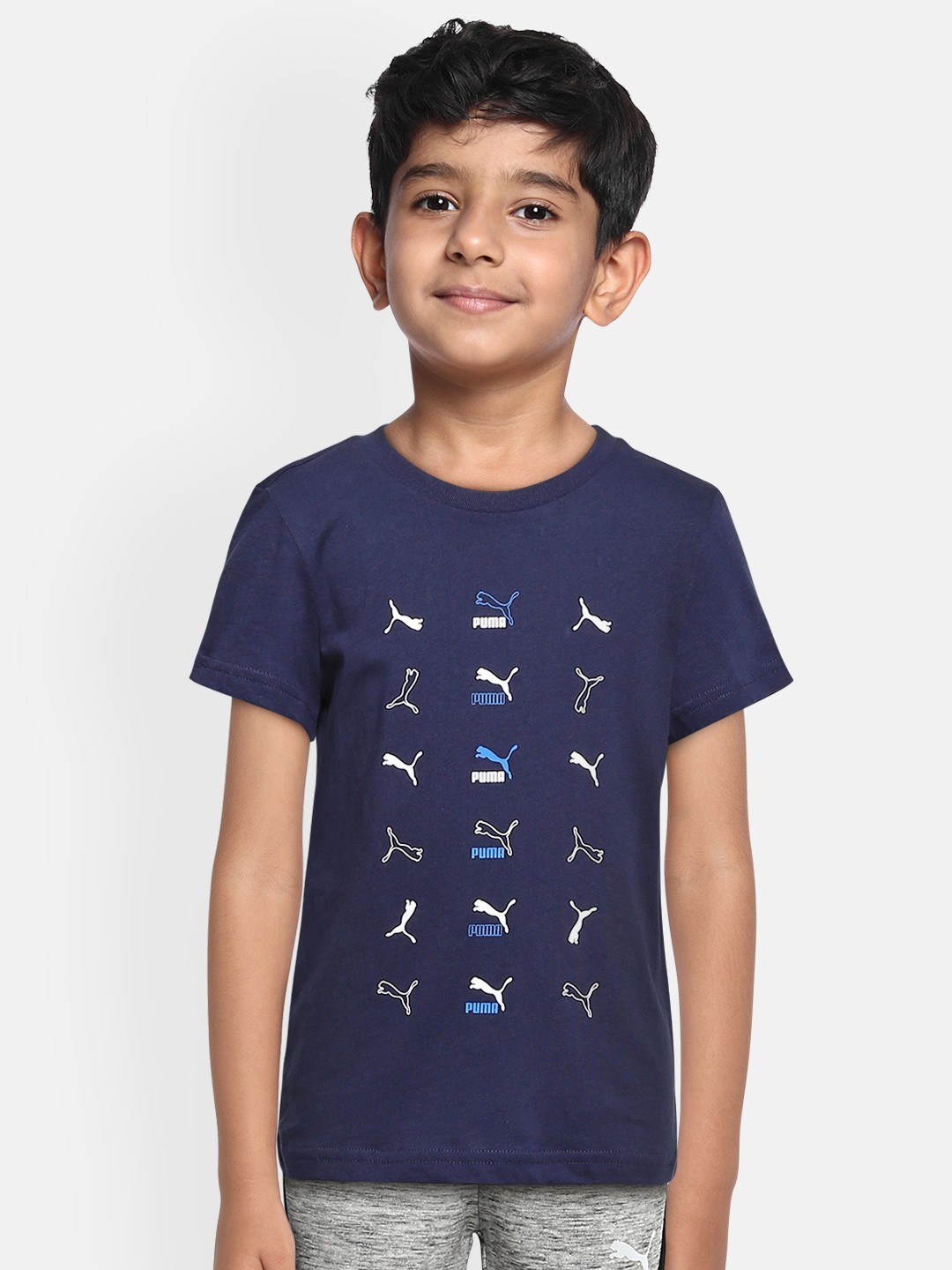 Puma Boys Navy Blue Brand Logo Printed Pure Cotton Classic Graphic Pure Cotton T-shirt
Puma Boys Navy Blue Brand Logo Printed Pure Cotton Classic Graphic Pure Cotton T-shirt