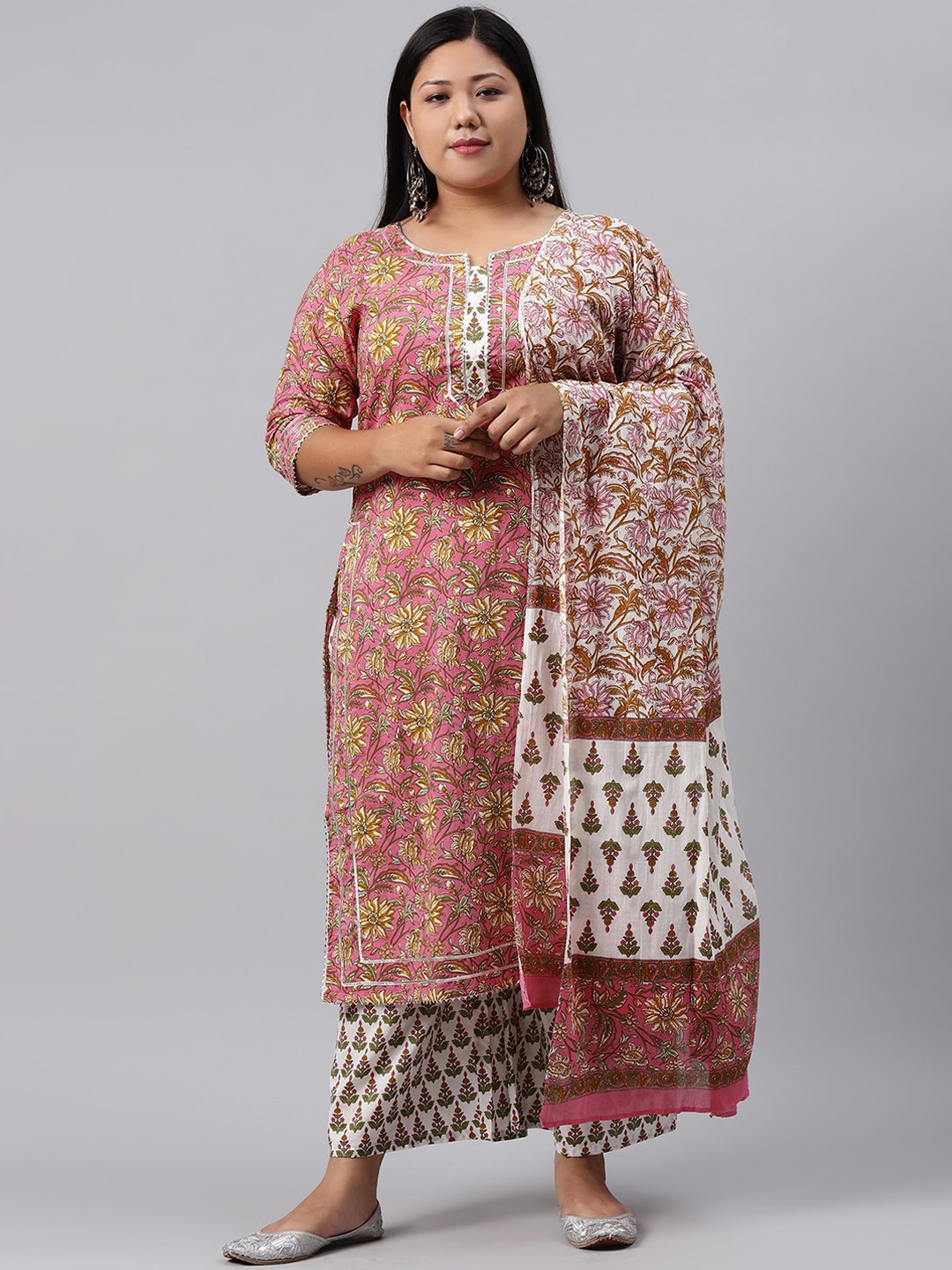 EXTRA LOVE BY LIBAS Plus Size Women Pink Ethnic Motifs Kurta with Palazzos & With Dupatta
EXTRA LOVE BY LIBAS Plus Size Women Pink Ethnic Motifs Kurta with Palazzos & With Dupatta