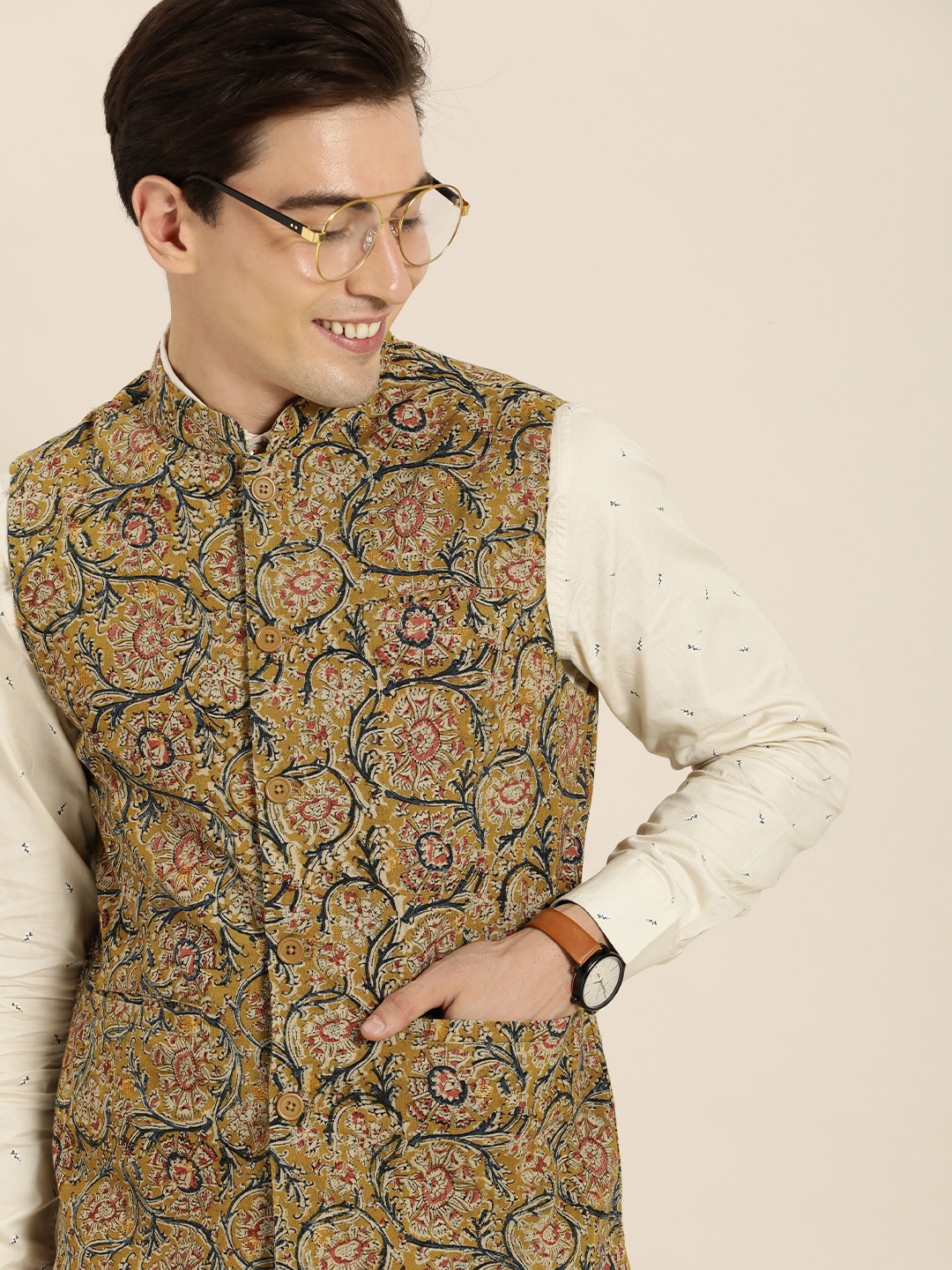 Taavi Men Khaki Blue Floral Kalamkari Block Print Pure Cotton Sustainable Nehru Jacket
Taavi Men Khaki Blue Floral Kalamkari Block Print Pure Cotton Sustainable Nehru Jacket