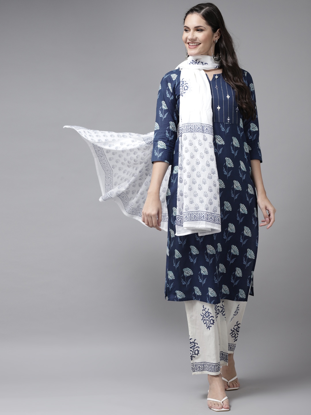Yufta Women Blue & White Ethnic Motifs Printed Mirror Work Kurta with Palazzos & Dupatta
Yufta Women Blue & White Ethnic Motifs Printed Mirror Work Kurta with Palazzos & Dupatta