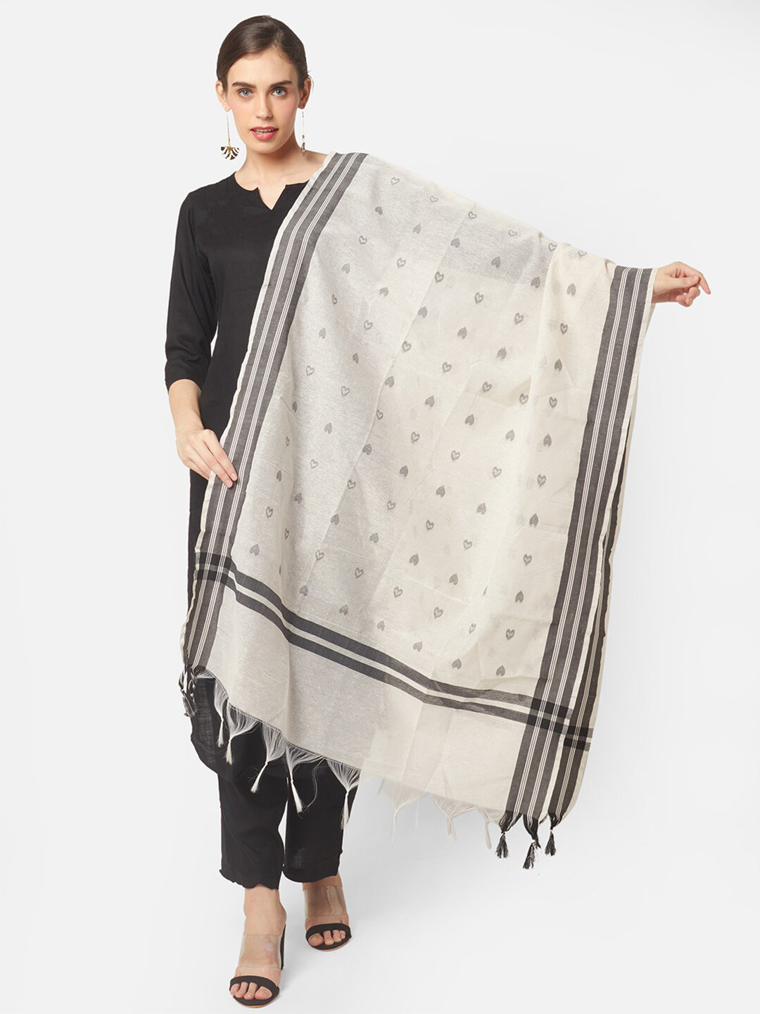 Dupatta Bazaar Off White & Black Ethnic Motifs Woven Design Pure Cotton Dupatta
Dupatta Bazaar Off White & Black Ethnic Motifs Woven Design Pure Cotton Dupatta