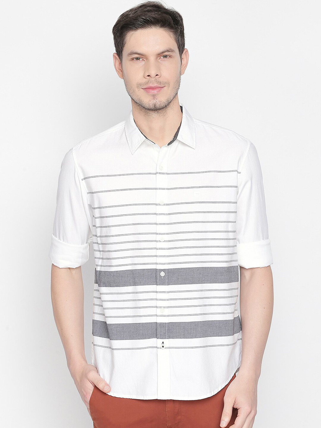 Basics Men White Slim Fit Horizontal Stripes Striped Casual Shirt 
Basics Men White Slim Fit Horizontal Stripes Striped Casual Shirt