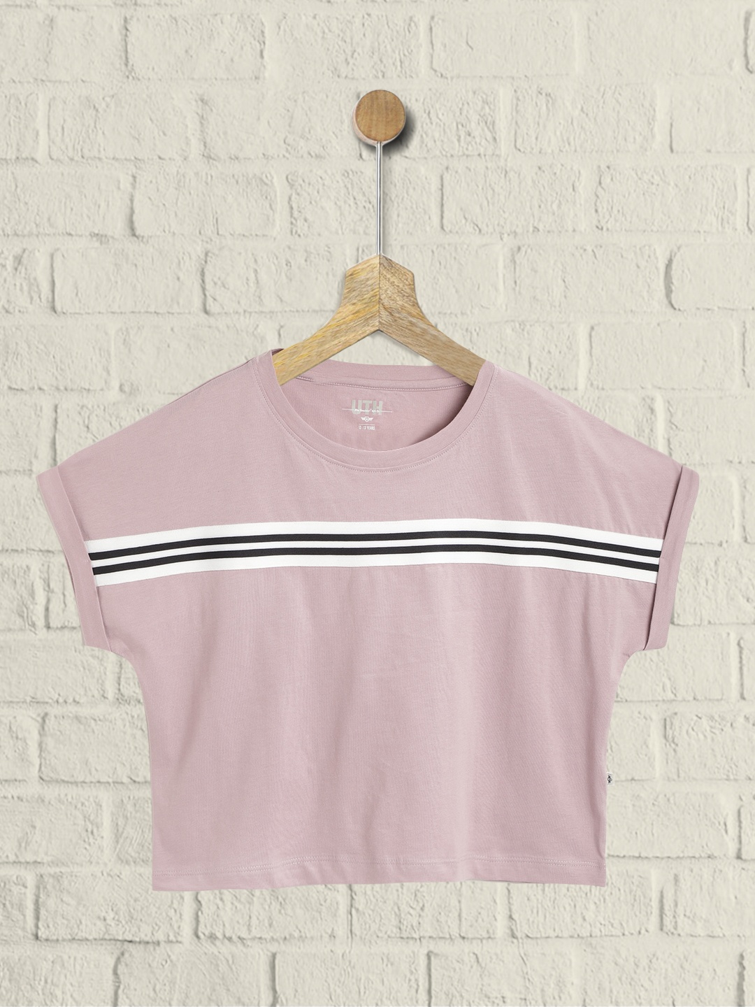 UTH by Roadster Girls Lavender & White Cotton Striped Extended Sleeves Crop T-shirt
UTH by Roadster Girls Lavender & White Cotton Striped Extended Sleeves Crop T-shirt