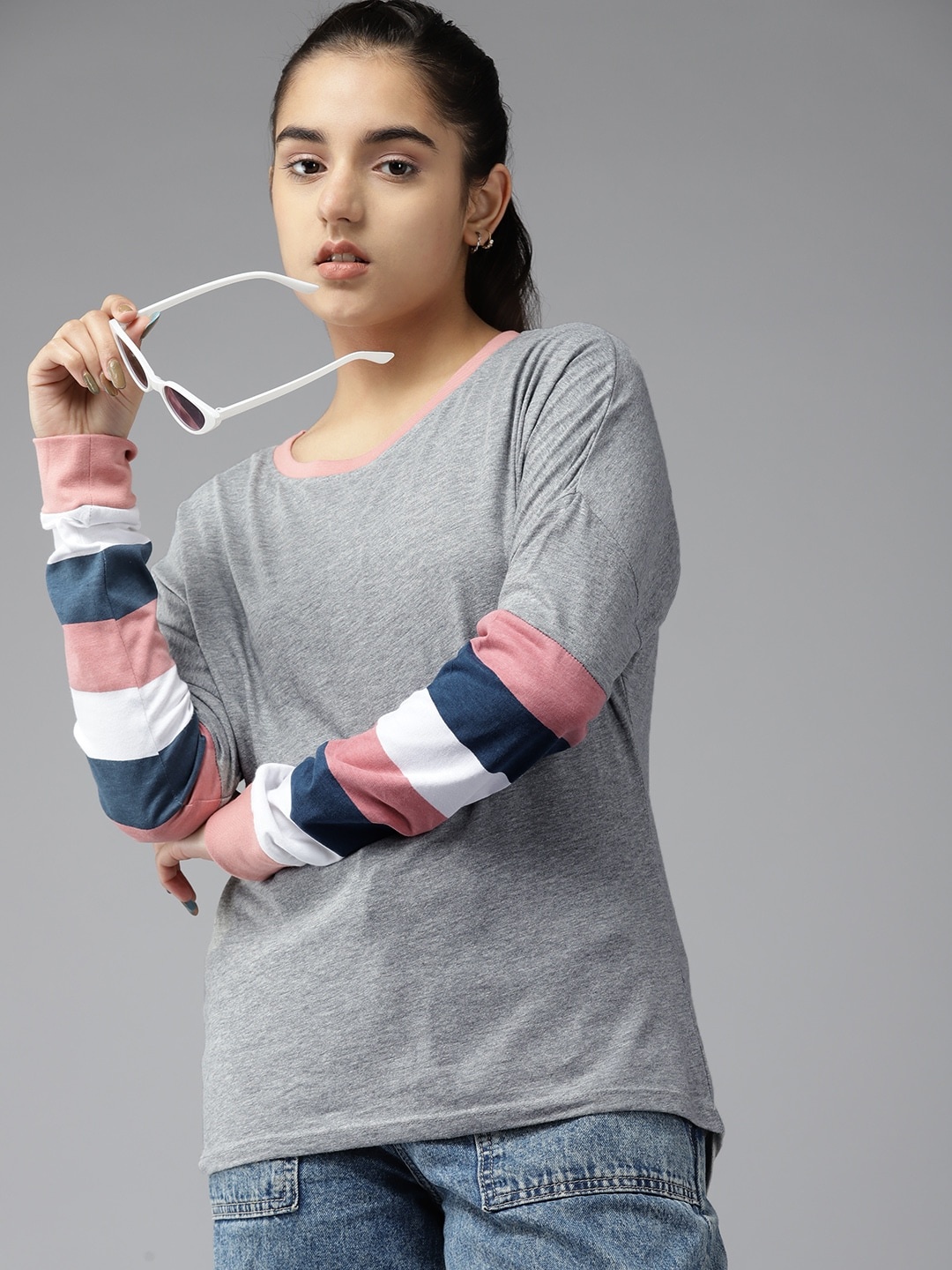 UTH by Roadster Girls Grey Melange Solid Extended Sleeves Pure Cotton High-Low Top
UTH by Roadster Girls Grey Melange Solid Extended Sleeves Pure Cotton High-Low Top