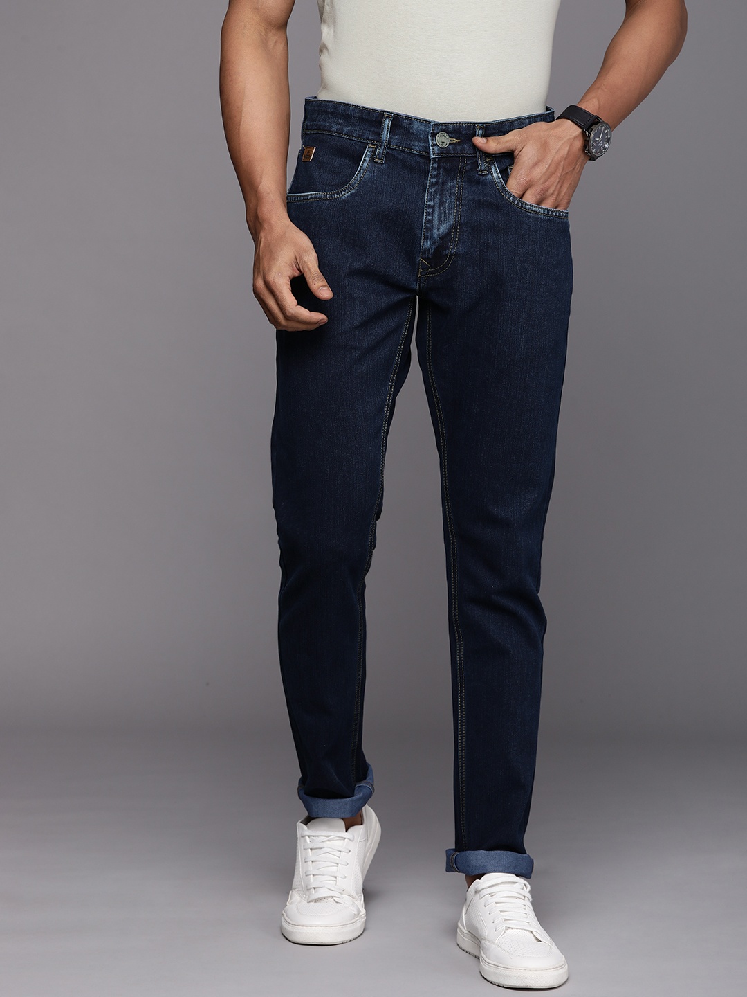 WROGN Men Blue Slim Fit Light Fade Stretchable Jeans