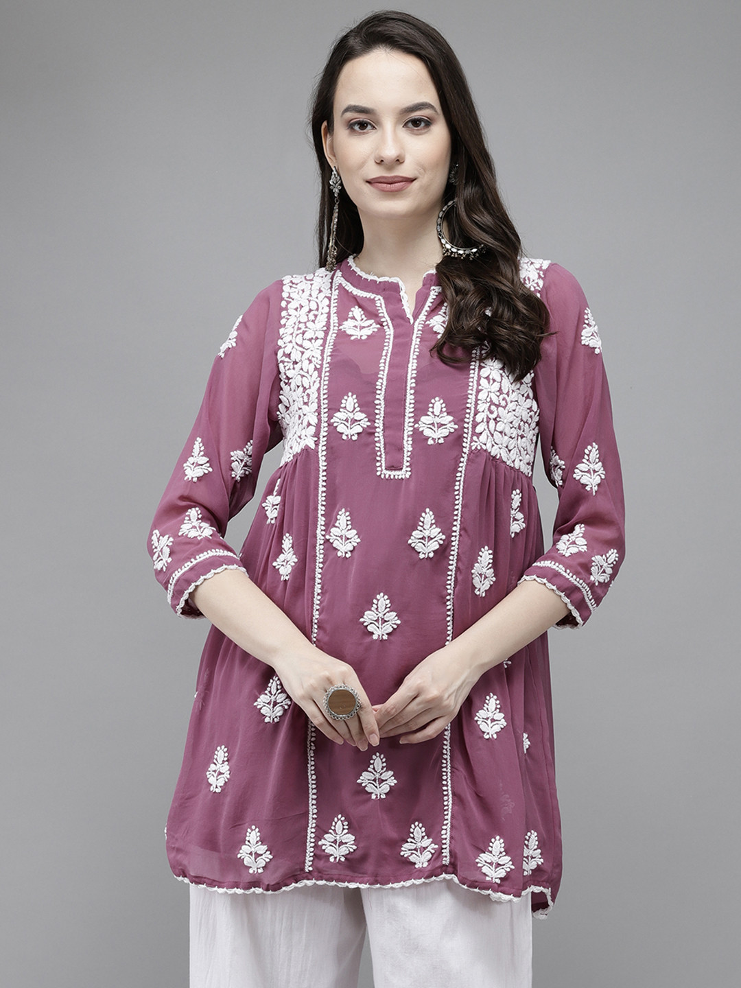 ADA Mauve & Mauve Ethnic Motifs Woven Design Pure Georgette Chikankari Handloom Kurti with Slip
ADA Mauve & Mauve Ethnic Motifs Woven Design Pure Georgette Chikankari Handloom Kurti with Slip