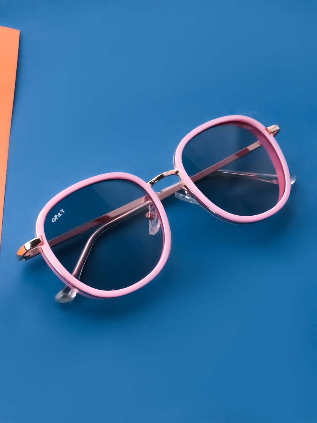 Spiky Unisex Kids Pink Lens & White Oval Sunglasses with UV Protected Lens-ZSWOV_WHT_PIN
Spiky Unisex Kids Pink Lens & White Oval Sunglasses with UV Protected Lens-ZSWOV_WHT_PIN