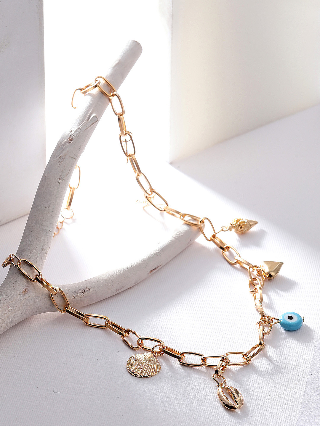 TOKYO TALKIES X rubans FASHION ACCESSORIES Gold-Toned & Blue Gold-Plated Handcrafted Necklace
TOKYO TALKIES X rubans FASHION ACCESSORIES Gold-Toned & Blue Gold-Plated Handcrafted Necklace