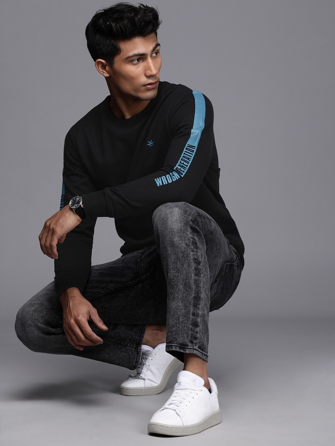 WROGN Men Black Slim Fit Side Striped Sweatshirt
WROGN Men Black Slim Fit Side Striped Sweatshirt