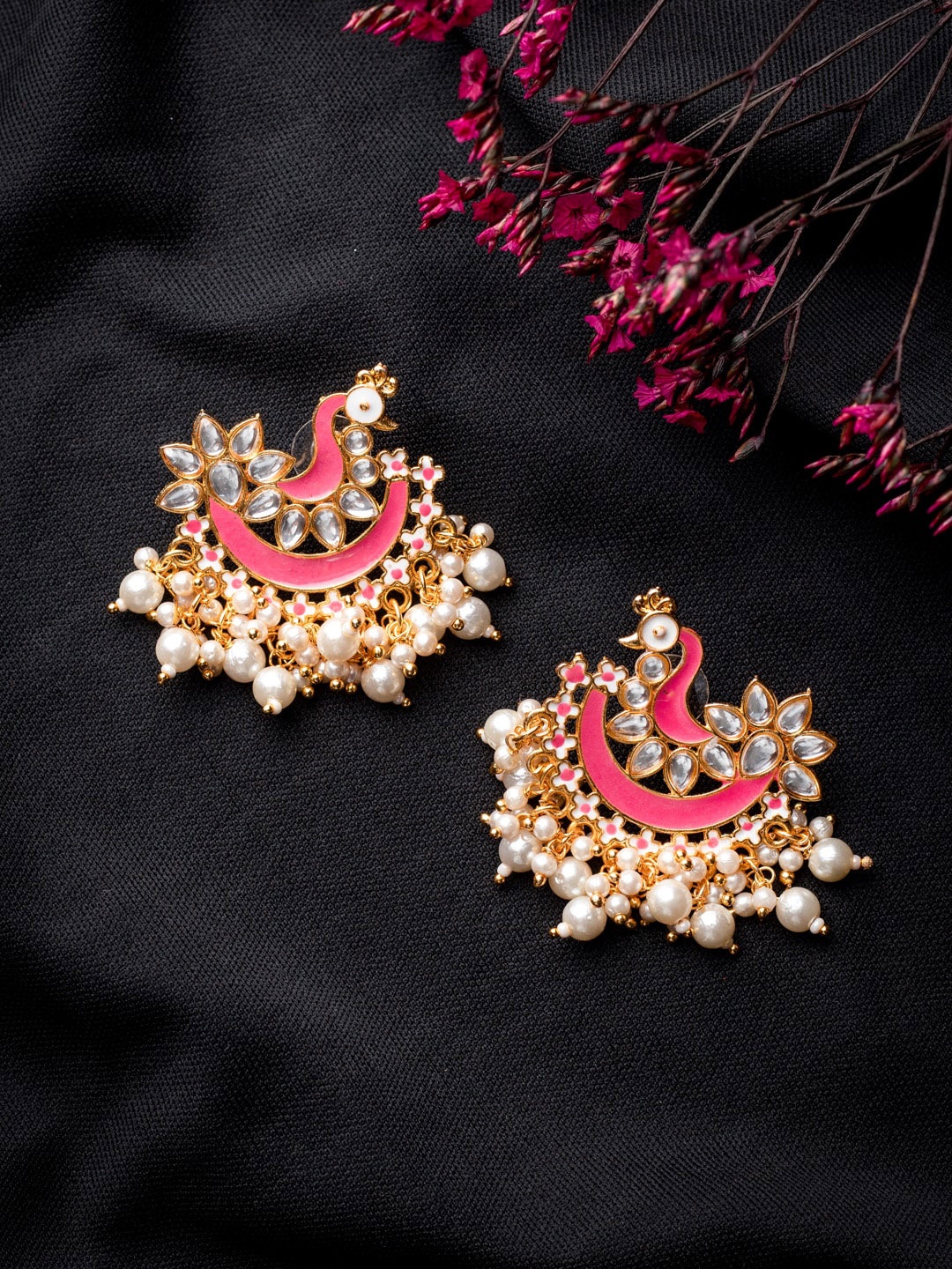 MORKANTH JEWELLERY Pink Gold-Toned Pearl Beaded Enamel Peacock Shaped Chandbali Earring
MORKANTH JEWELLERY Pink Gold-Toned Pearl Beaded Enamel Peacock Shaped Chandbali Earring