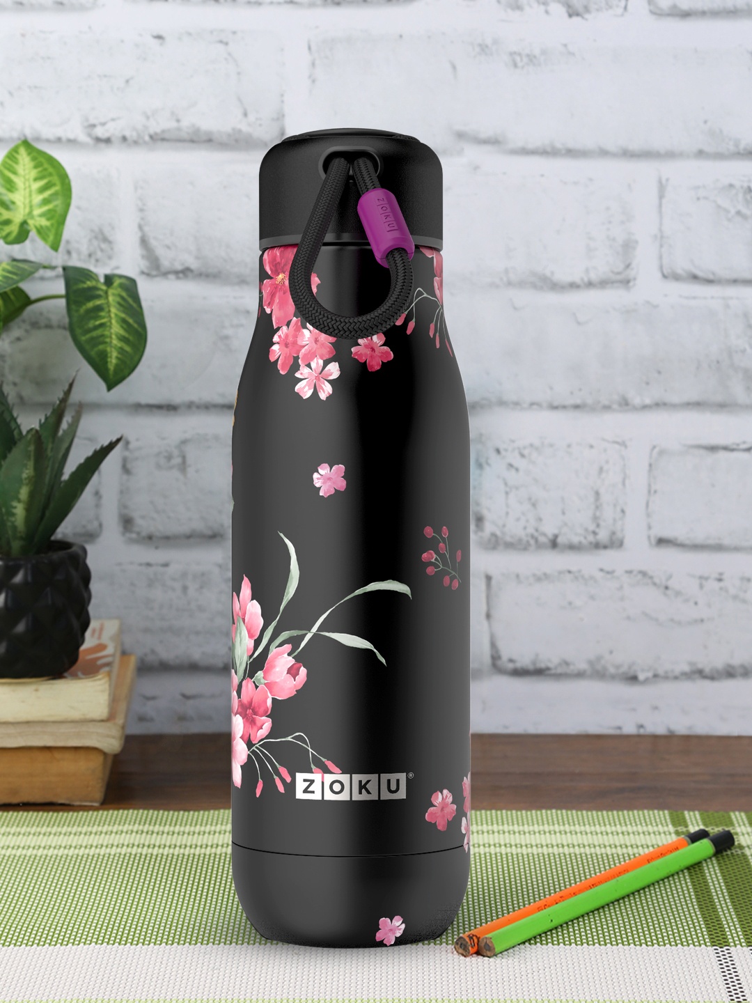 ZOKU Multicoloured Midnight Floral Printed Stainless Steel Water Bottle - 500 ml, Multi
ZOKU Multicoloured Midnight Floral Printed Stainless Steel Water Bottle - 500 ml, Multi