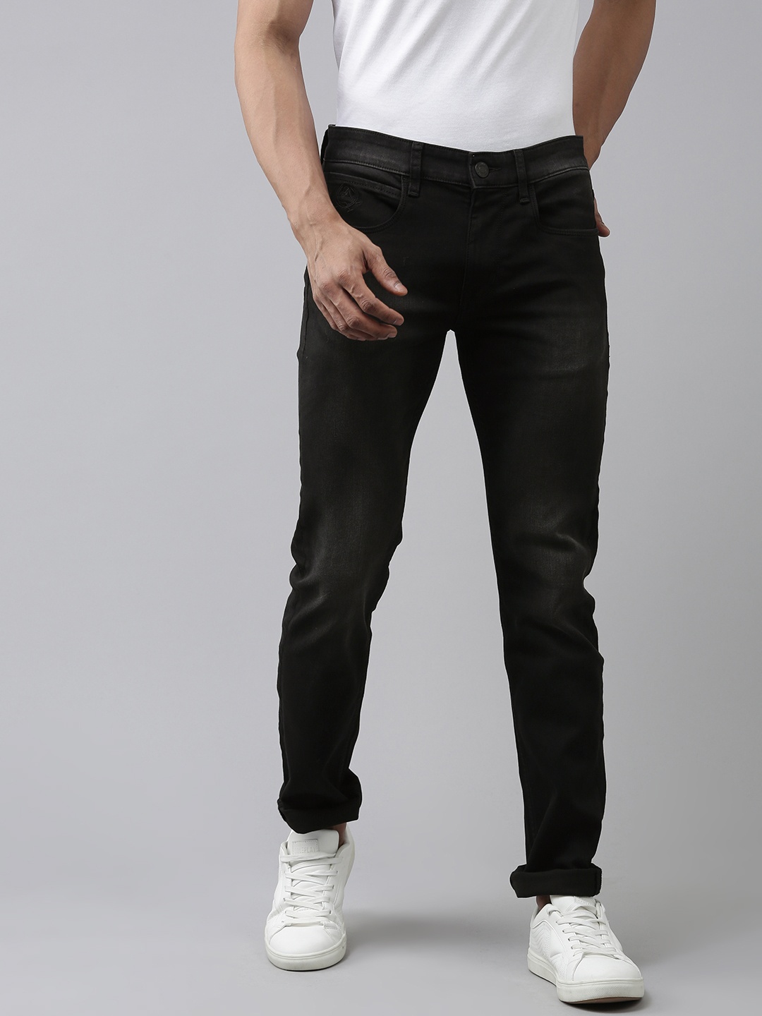 U.S. Polo Assn. Denim Co. Men Black Skinny Fit Light Fade Mid-Rise Stretchable Jeans
U.S. Polo Assn. Denim Co. Men Black Skinny Fit Light Fade Mid-Rise Stretchable Jeans