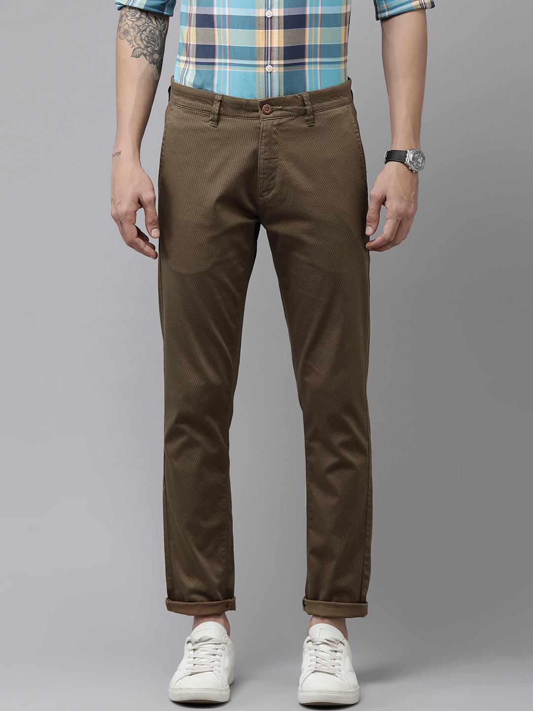 U.S. Polo Assn. Men Brown Geometric Print Austin Trim Fit Mid-Rise Flat-Front Trousers
U.S. Polo Assn. Men Brown Geometric Print Austin Trim Fit Mid-Rise Flat-Front Trousers