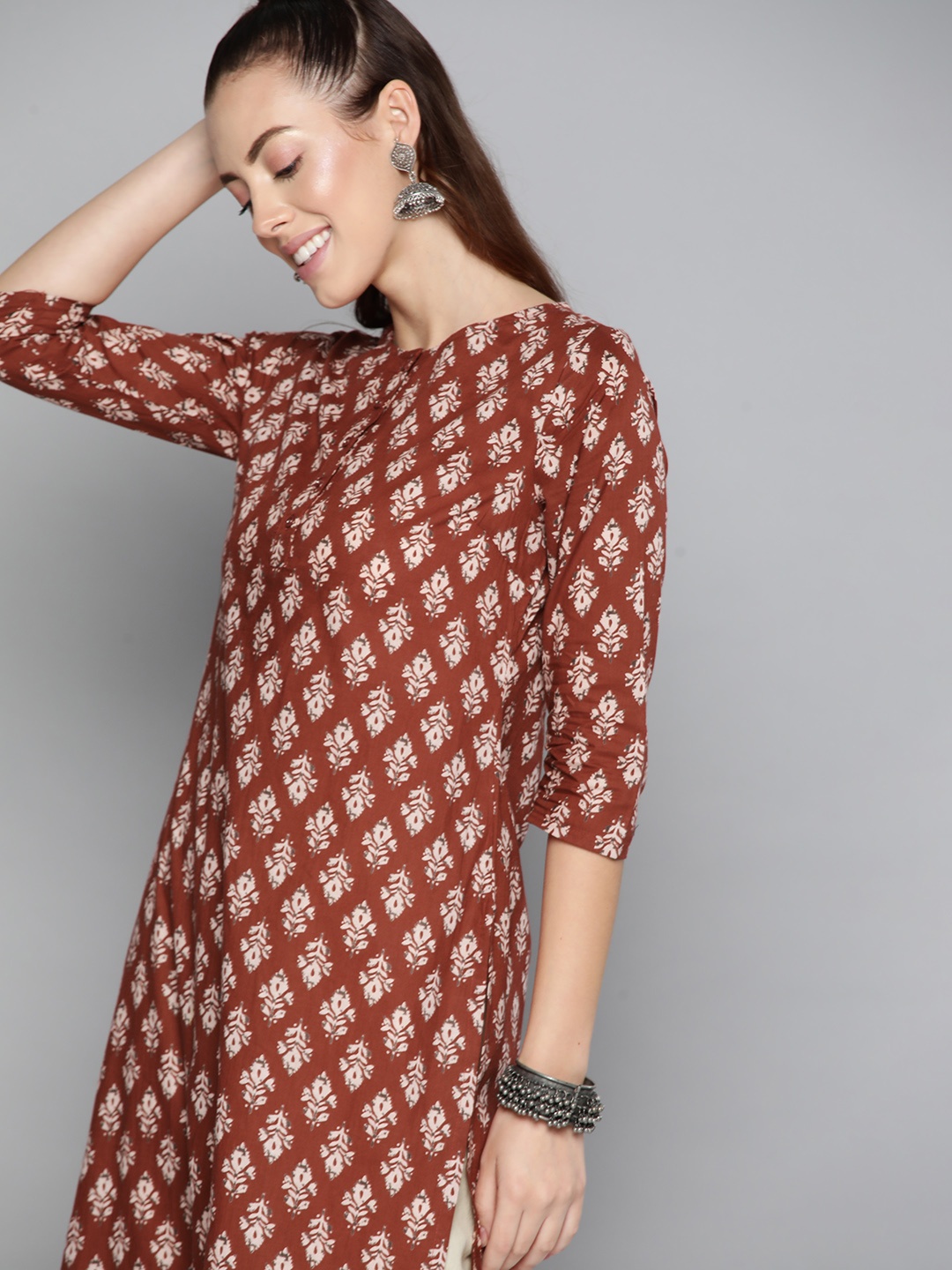 HERE&NOW Women Rust Brown & Peach-Coloured Ethnic Motifs Print Pure Cotton Straight Kurta
HERE&NOW Women Rust Brown & Peach-Coloured Ethnic Motifs Print Pure Cotton Straight Kurta