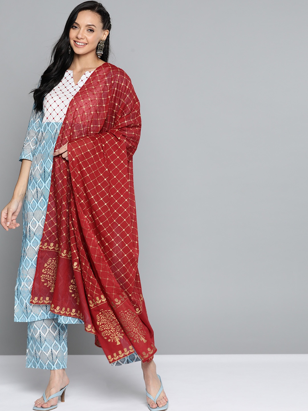 HERE&NOW Women Blue Ethnic Motifs Printed Pure Cotton Kurta with Trousers & With
HERE&NOW Women Blue Ethnic Motifs Printed Pure Cotton Kurta with Trousers & With