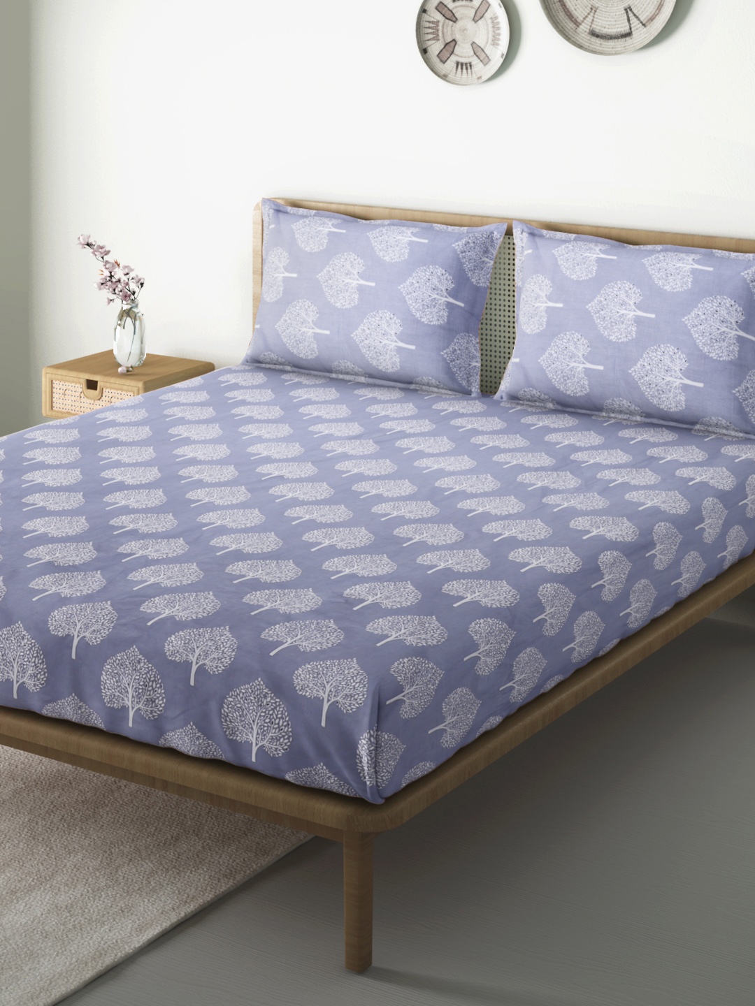 Aura Blue & White Cotton Ethnic Motifs 144 TC 120 GSM Queen Bedsheet with 2 Pillow Covers
Aura Blue & White Cotton Ethnic Motifs 144 TC 120 GSM Queen Bedsheet with 2 Pillow Covers