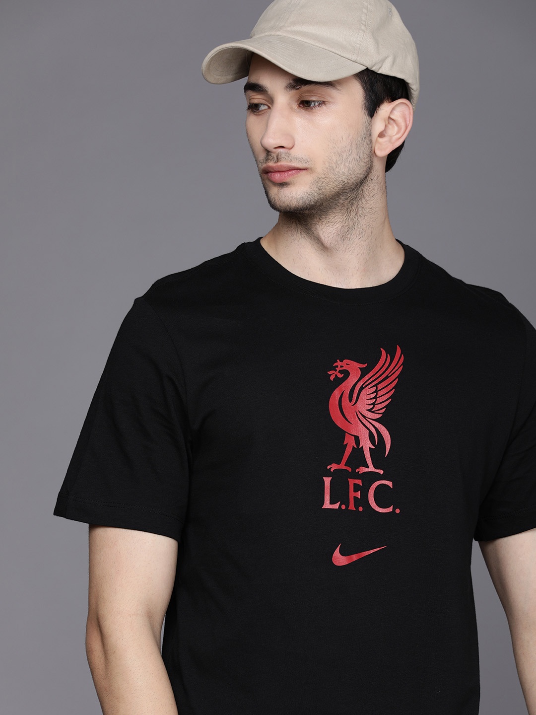 Nike Men Black Red Printed Liverpool FC Evergreen Crest Pure Cotton Football T-shirt
Nike Men Black Red Printed Liverpool FC Evergreen Crest Pure Cotton Football T-shirt