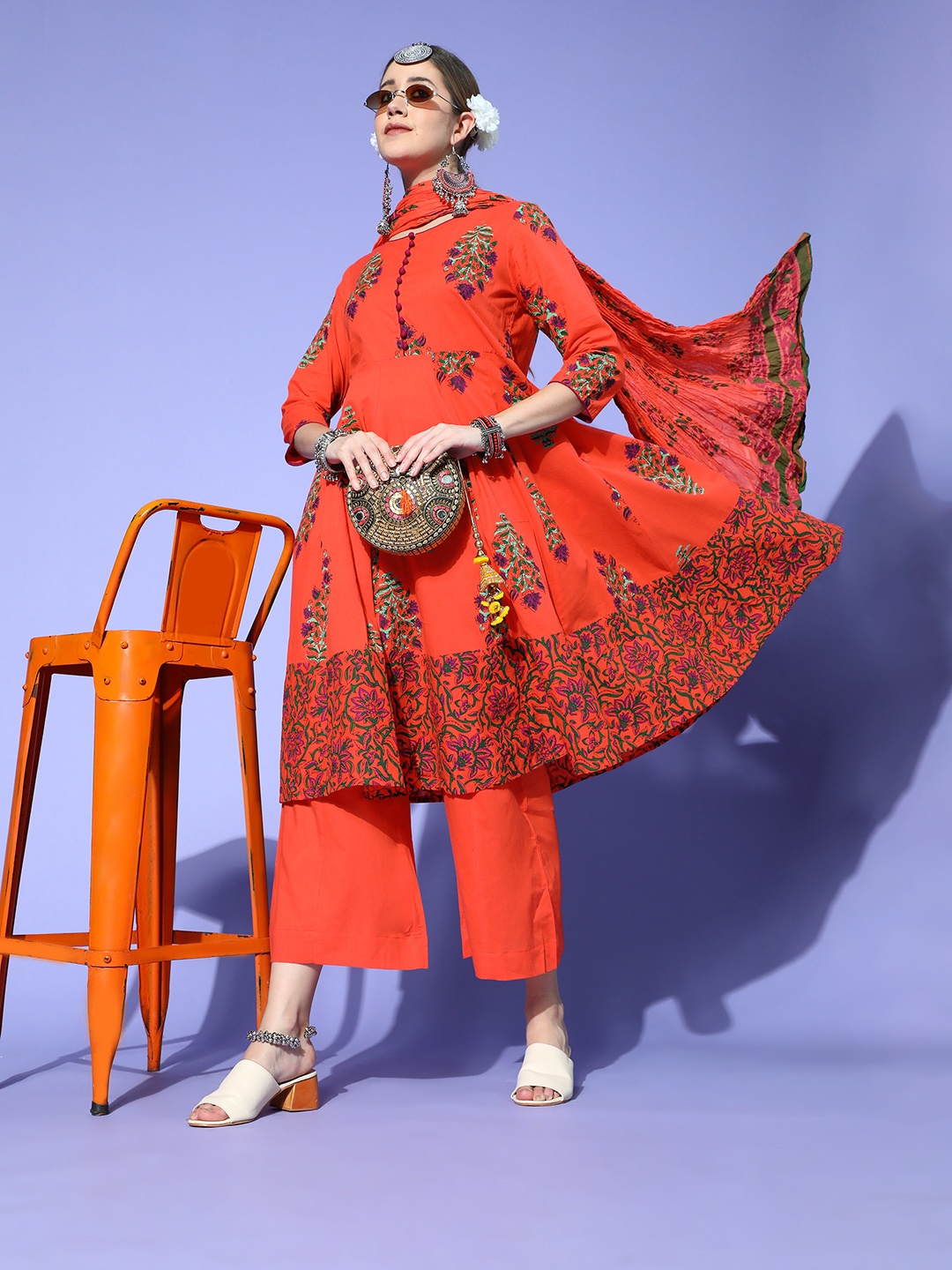 Sangria Women Orange Ethnic Motifs Printed Pure Cotton Anarkali Kurta Set with Dupatta
Sangria Women Orange Ethnic Motifs Printed Pure Cotton Anarkali Kurta Set with Dupatta