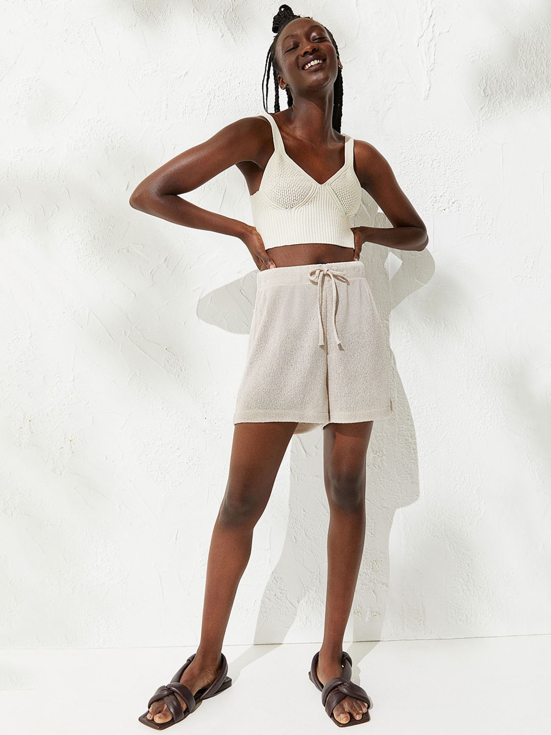 H&M Women Beige Knitted Shorts