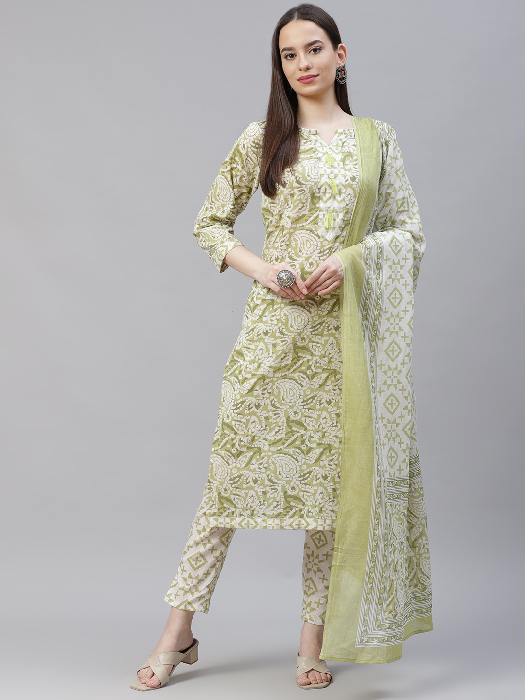 Jompers Women Green Ethnic Motifs Printed Pure Cotton Kurta with Trousers & Dupatta
Jompers Women Green Ethnic Motifs Printed Pure Cotton Kurta with Trousers & Dupatta