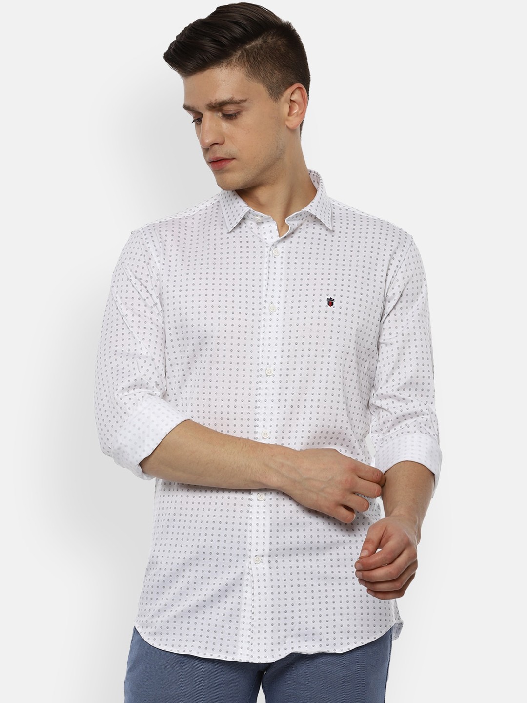 Louis Philippe Sport Men White Pure Cotton Slim Fit Micro Ditsy Printed Casual Shirt
Louis Philippe Sport Men White Pure Cotton Slim Fit Micro Ditsy Printed Casual Shirt