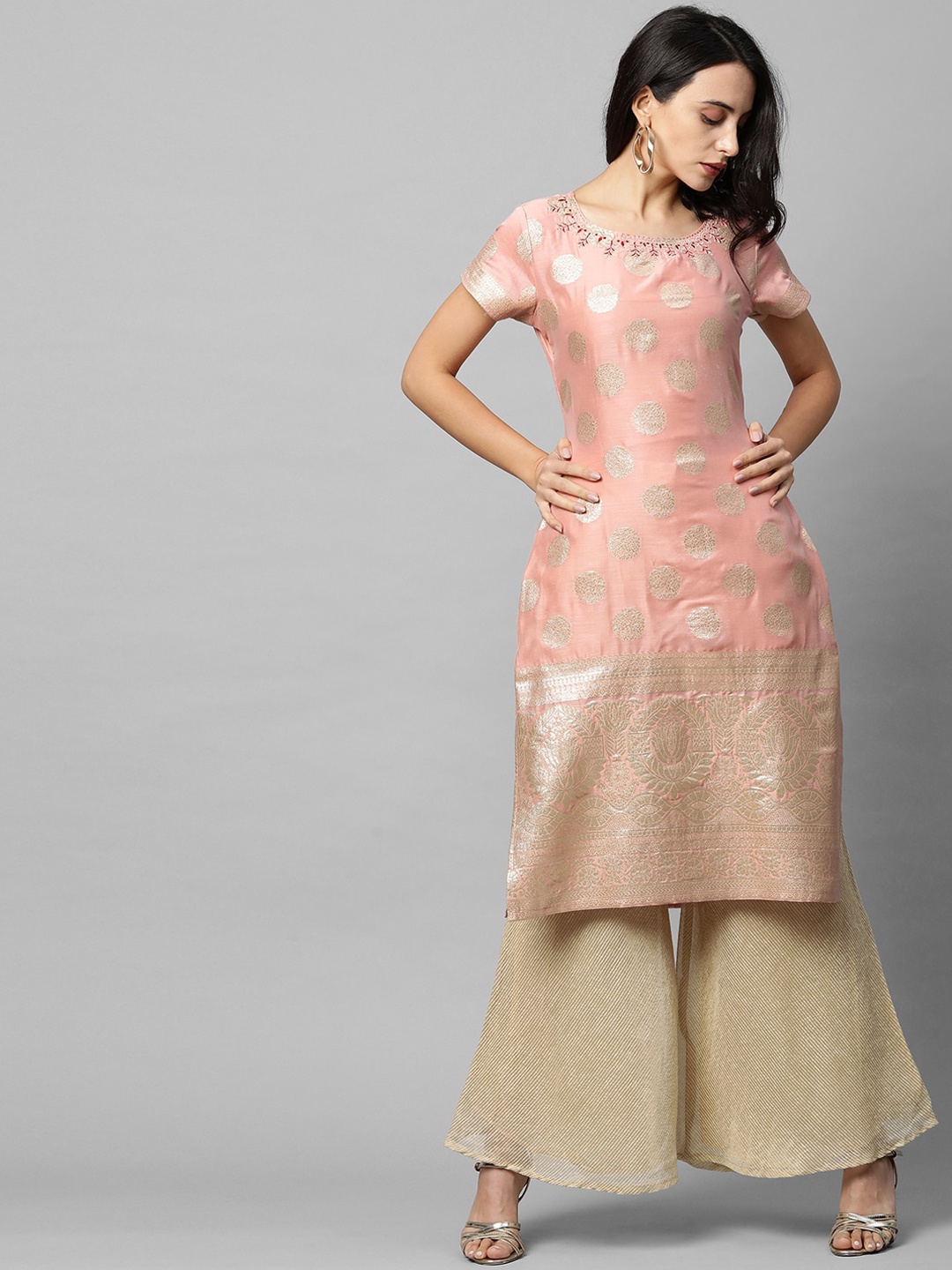 FASHOR Women Peach-Coloured & Gold-Toned Ethnic Motifs Chanderi Silk Chanderi Silk Kurta
FASHOR Women Peach-Coloured & Gold-Toned Ethnic Motifs Chanderi Silk Chanderi Silk Kurta