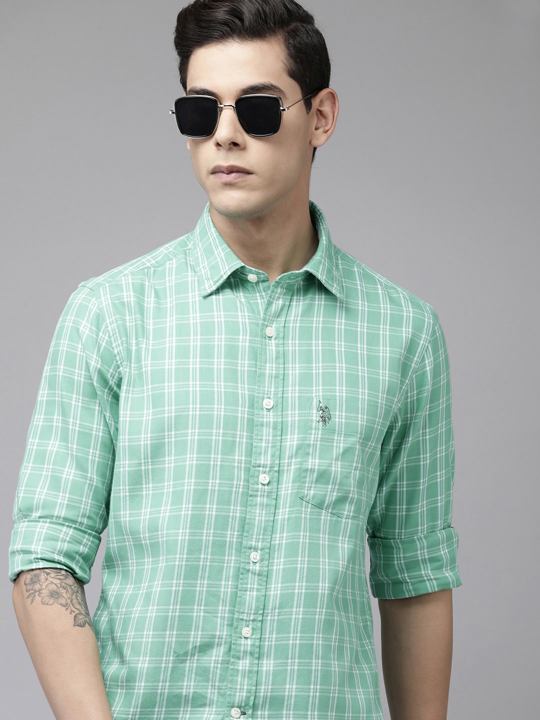 U.S. Polo Assn. Men Green Tailored Fit Tartan Checked Pure Cotton Casual Shirt
U.S. Polo Assn. Men Green Tailored Fit Tartan Checked Pure Cotton Casual Shirt